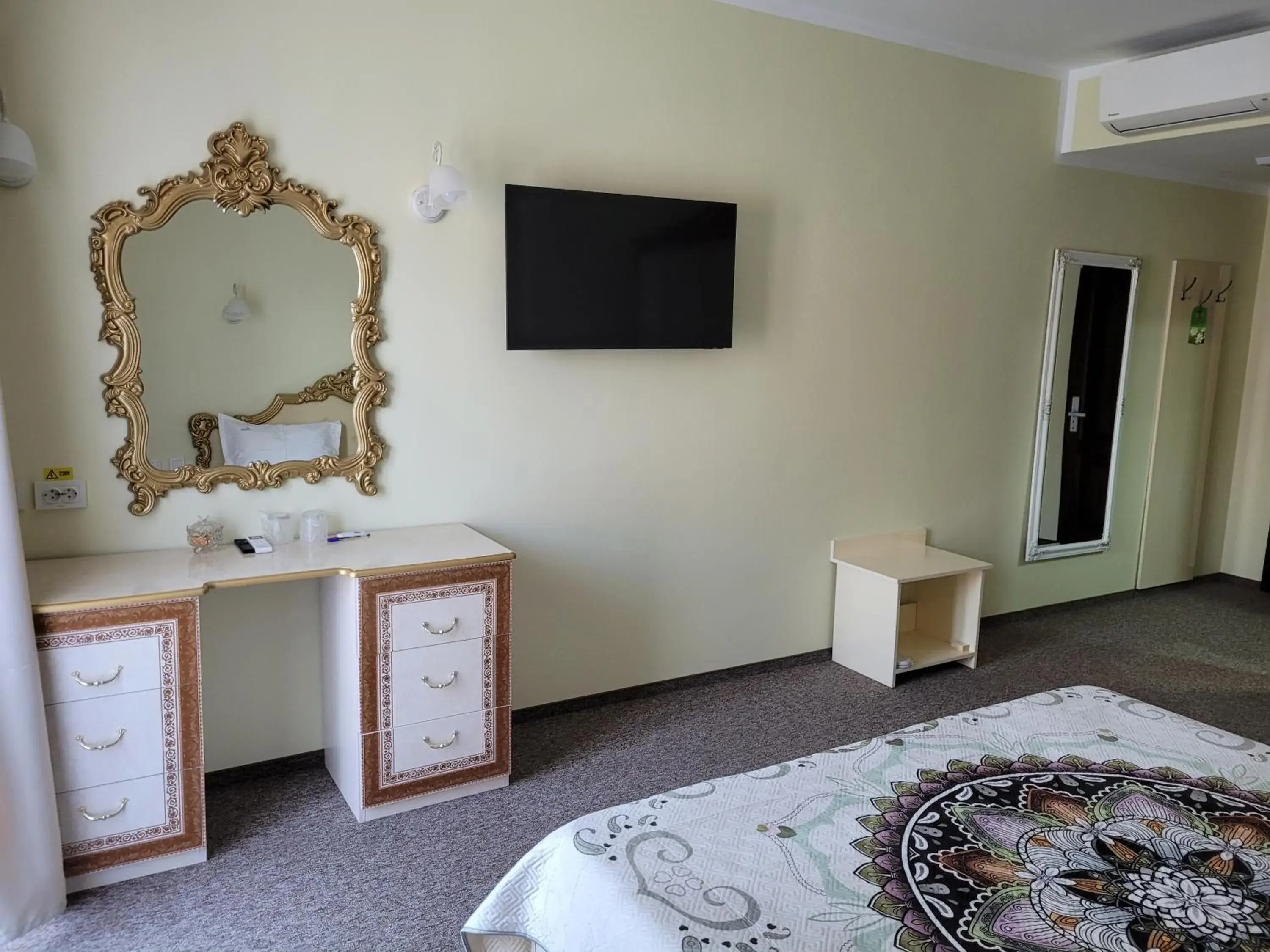 TV and multimedia, Bed in LOTUS Boutique TV and multimedia, Bed in LOTUS Boutique