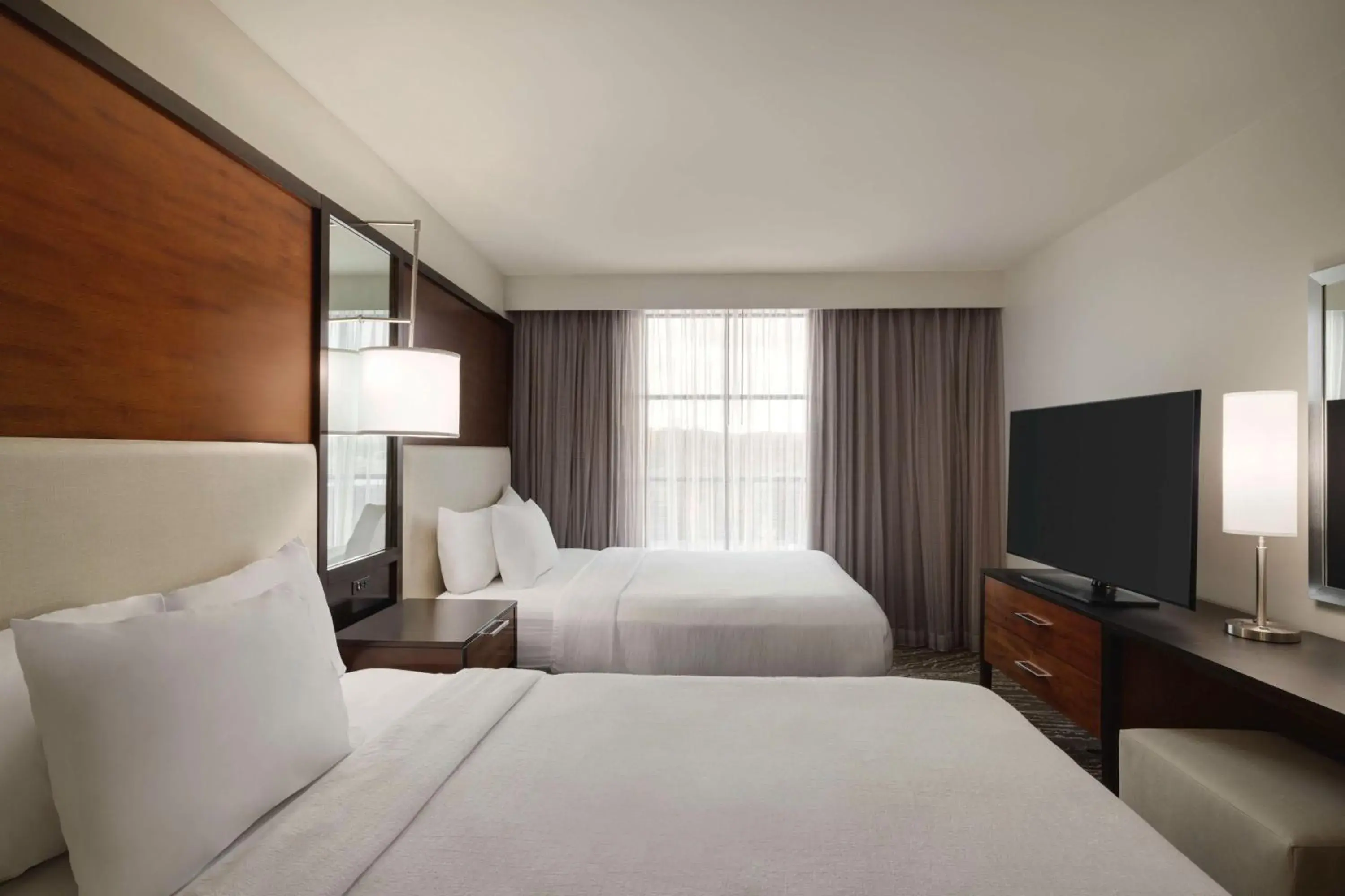 One-Bedroom Queen Suite with Two Queen Beds in Embassy Suites Chattanooga Hamilton Place One-Bedroom Queen Suite with Two Queen Beds in Embassy Suites Chattanooga Hamilton Place