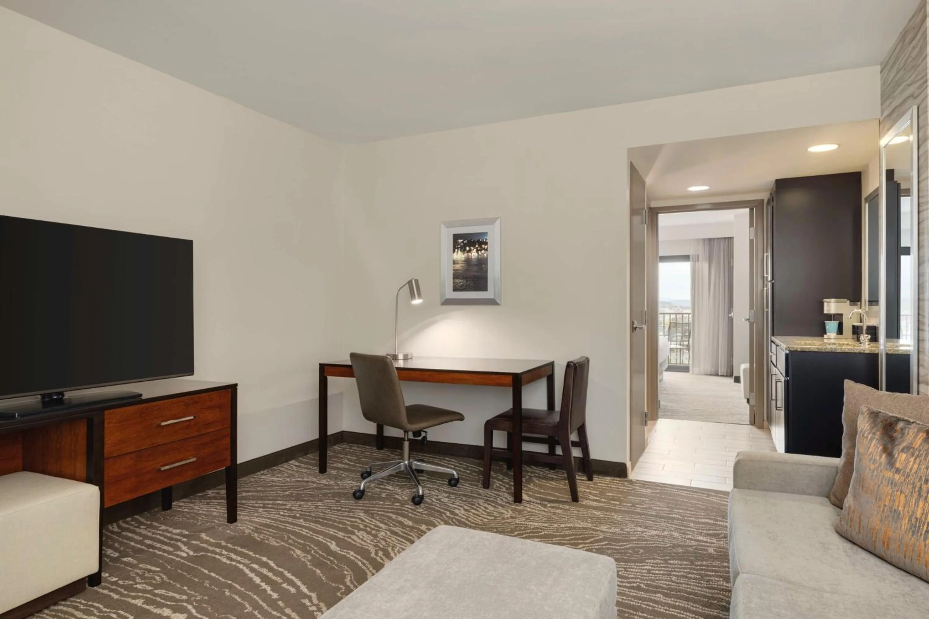 Bedroom, Bed in Embassy Suites Chattanooga Hamilton Place