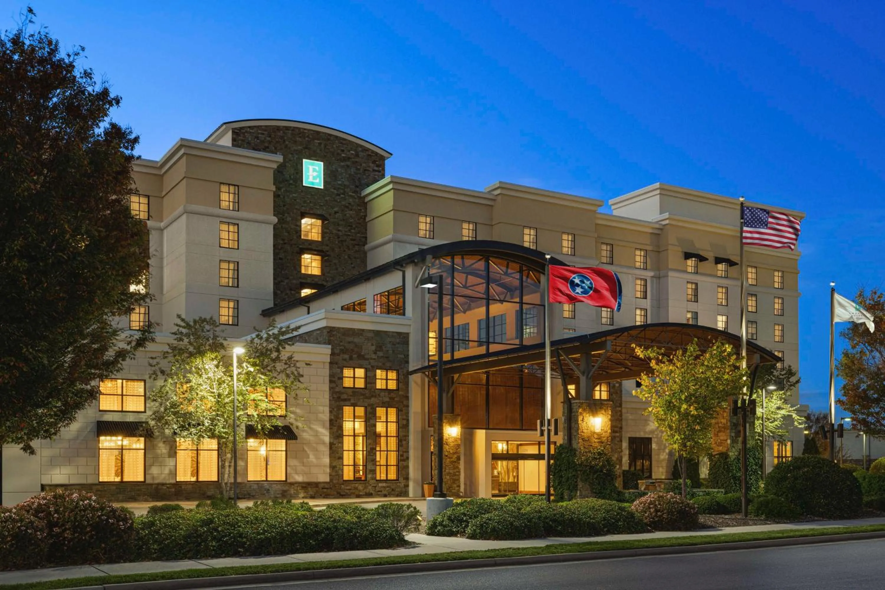 Property building in Embassy Suites Chattanooga Hamilton Place
