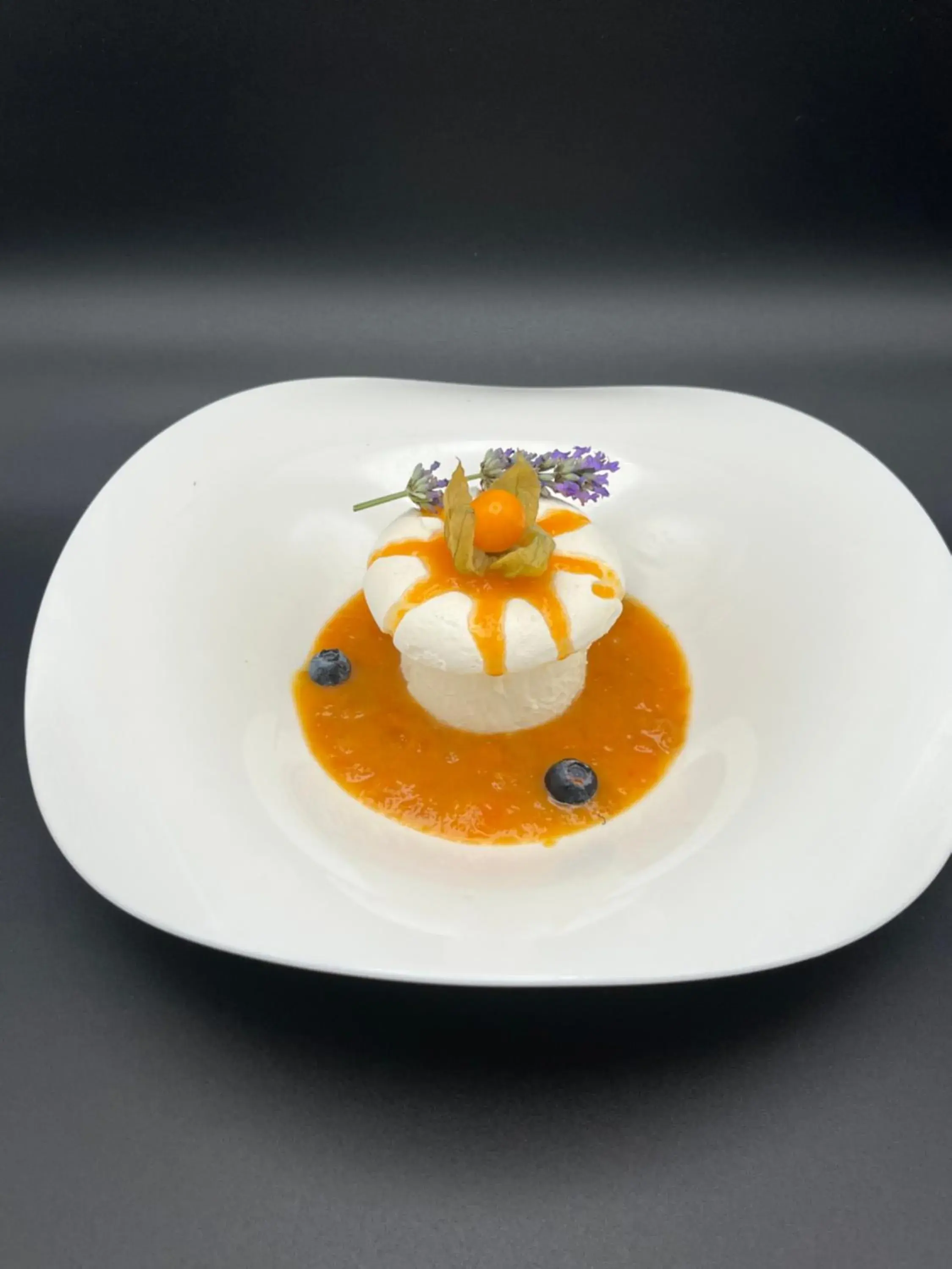 Restaurant/places to eat in Logis Hôtel Le Cygne Restaurant/places to eat in Logis Hôtel Le Cygne