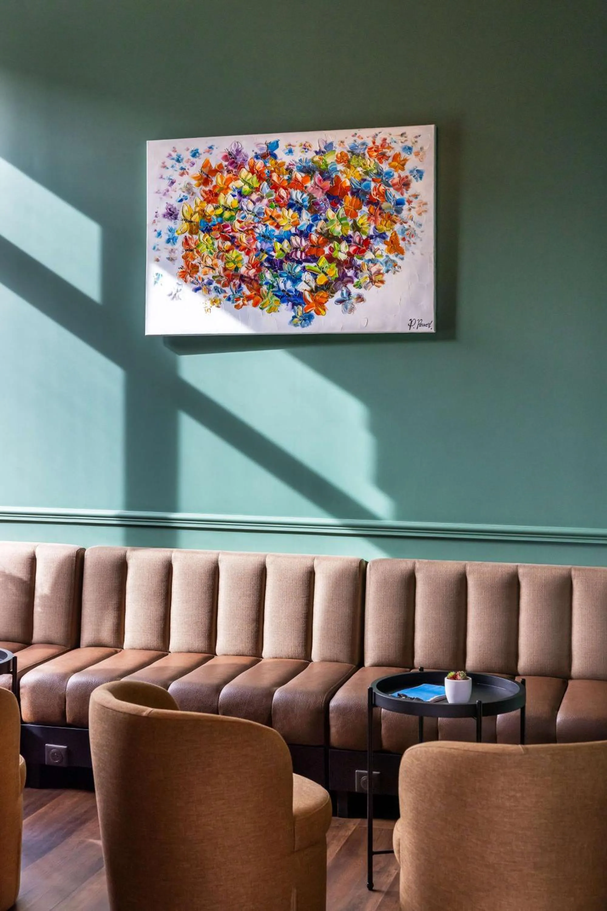 Lobby or reception in Best Western Metz Centre Gare