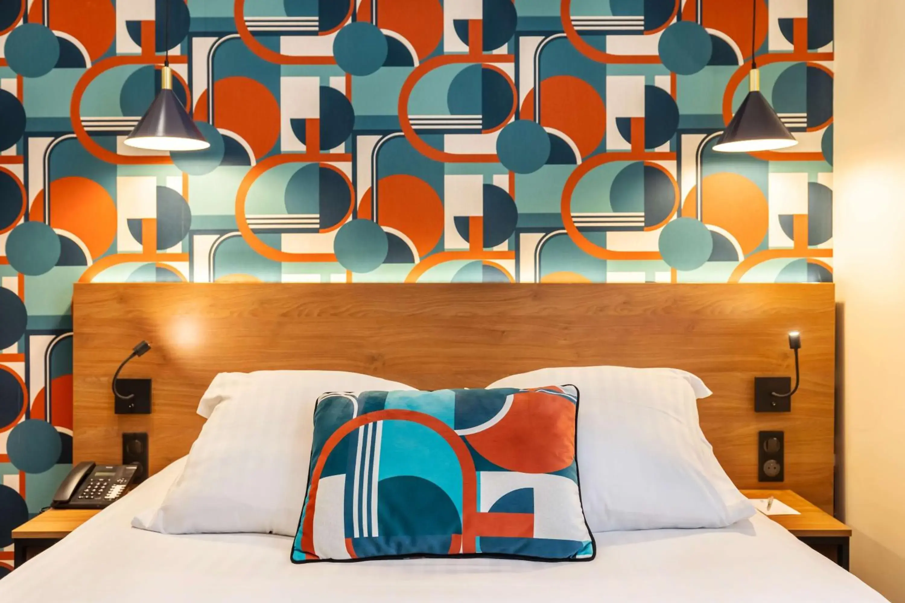 Bedroom, Bed in Best Western Metz Centre Gare Bedroom, Bed in Best Western Metz Centre Gare