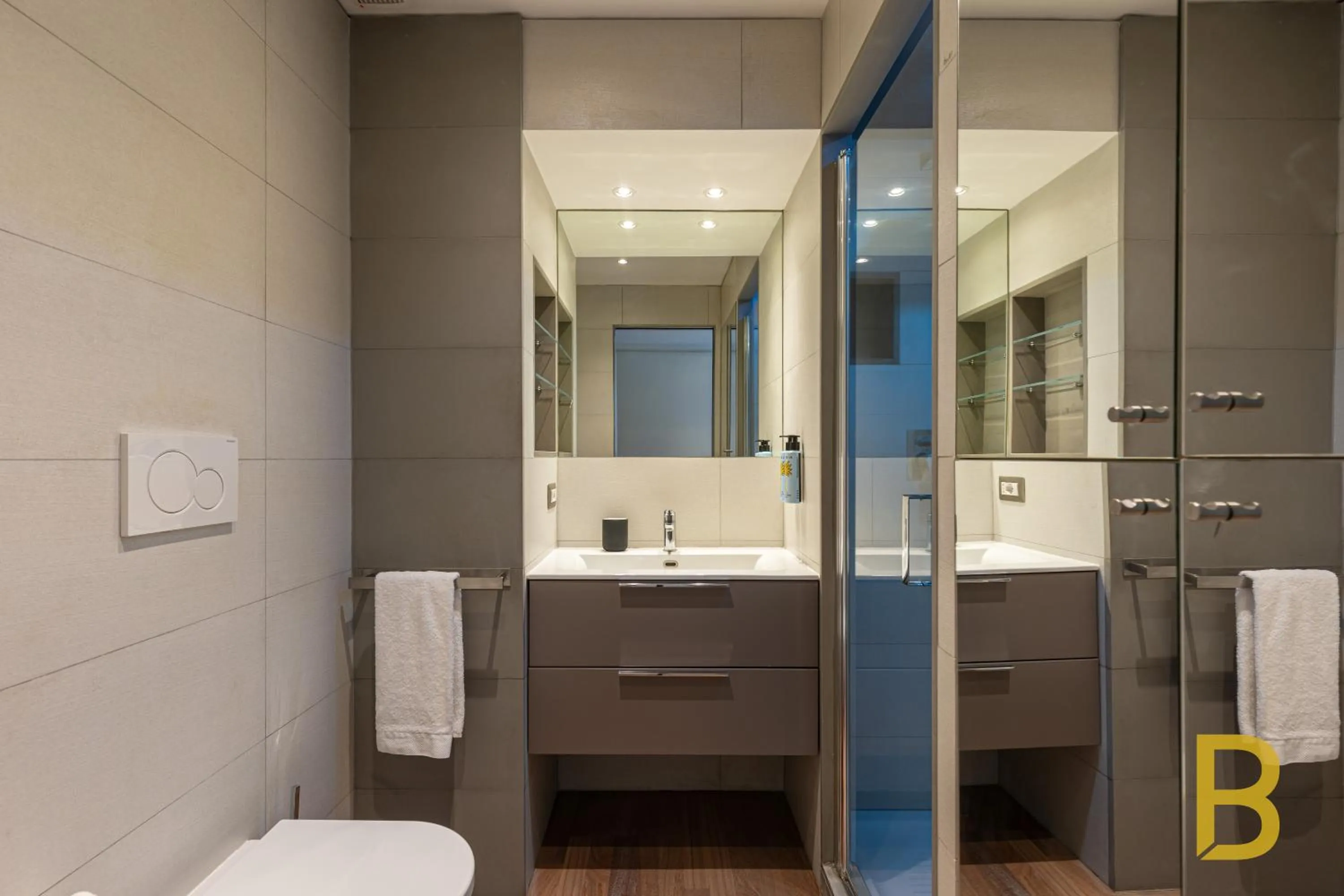 Shower in BePlace Garibaldi Suites