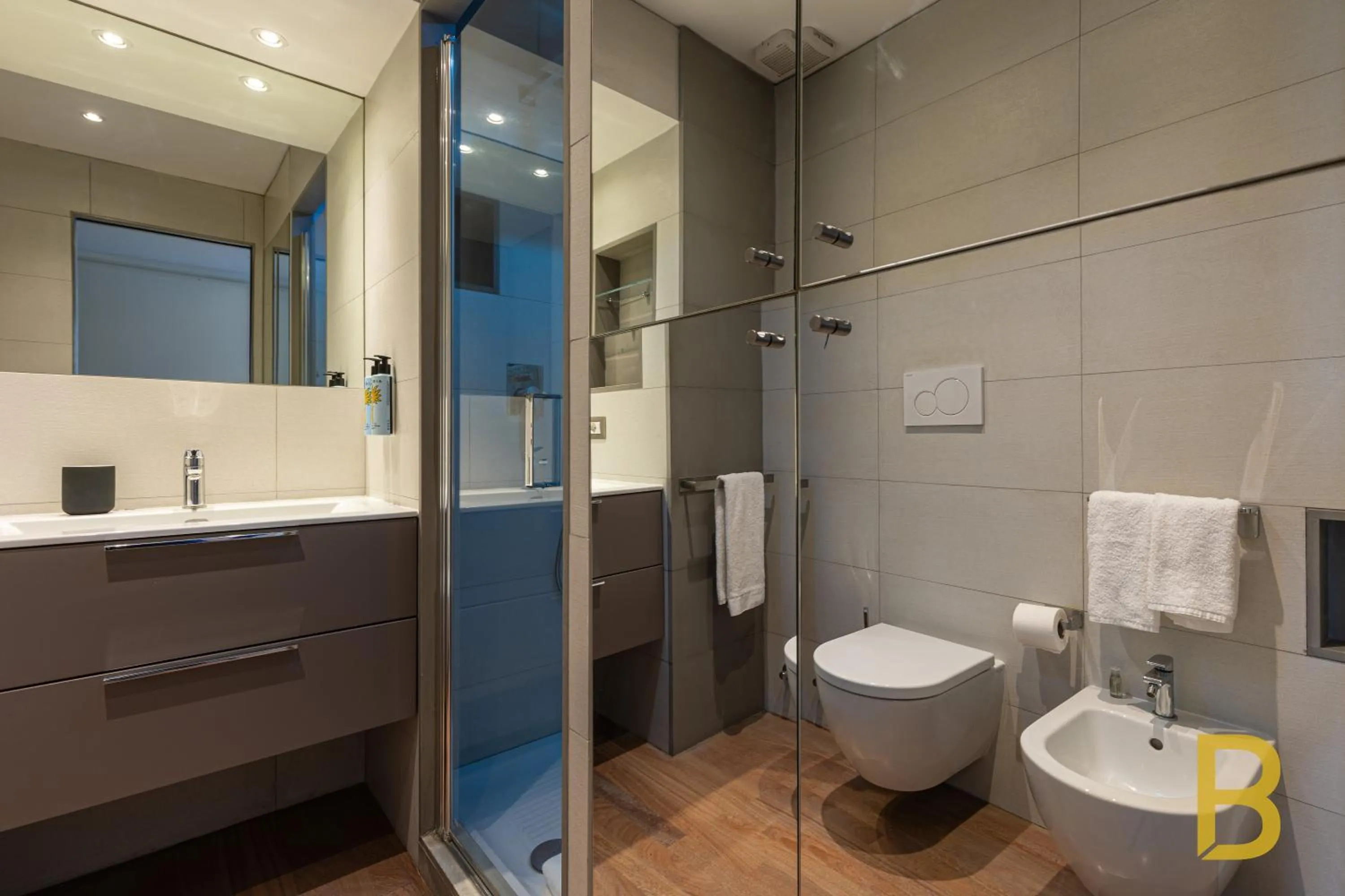 Shower in BePlace Garibaldi Suites