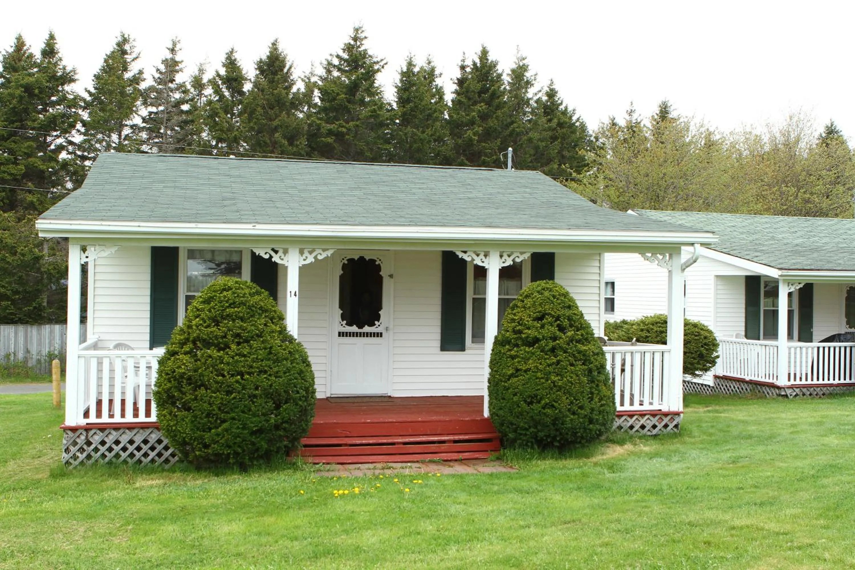 Facade/entrance in By the Bay Cottages