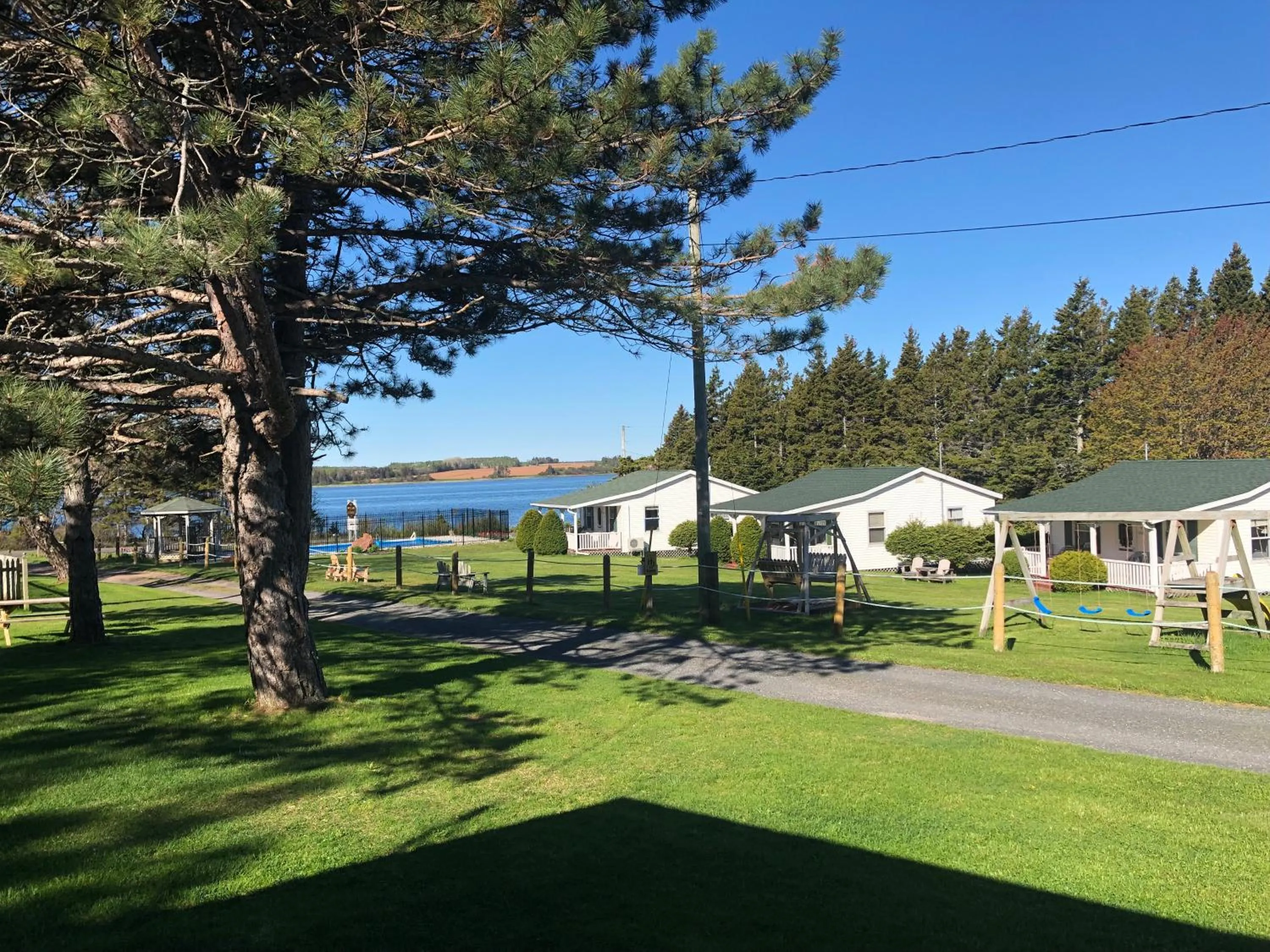 Garden in By the Bay Cottages