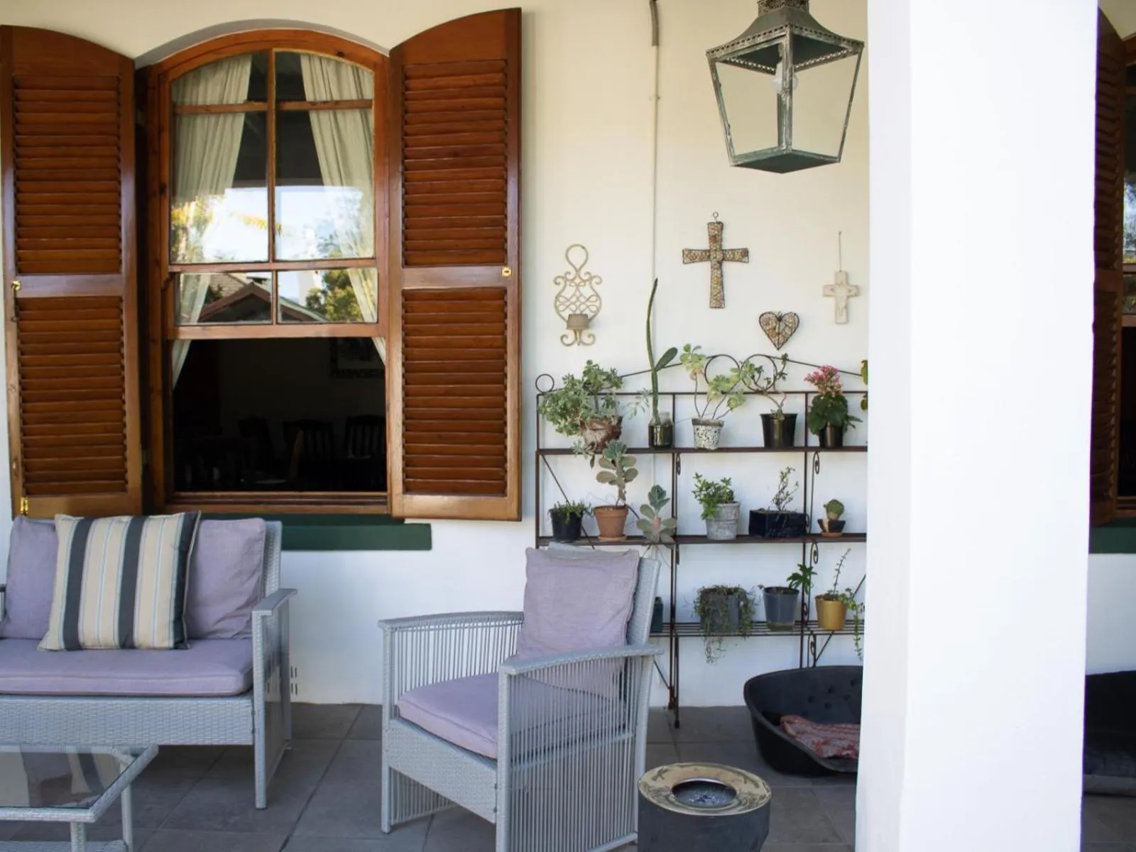 Decorative detail in Cummings Guesthouse