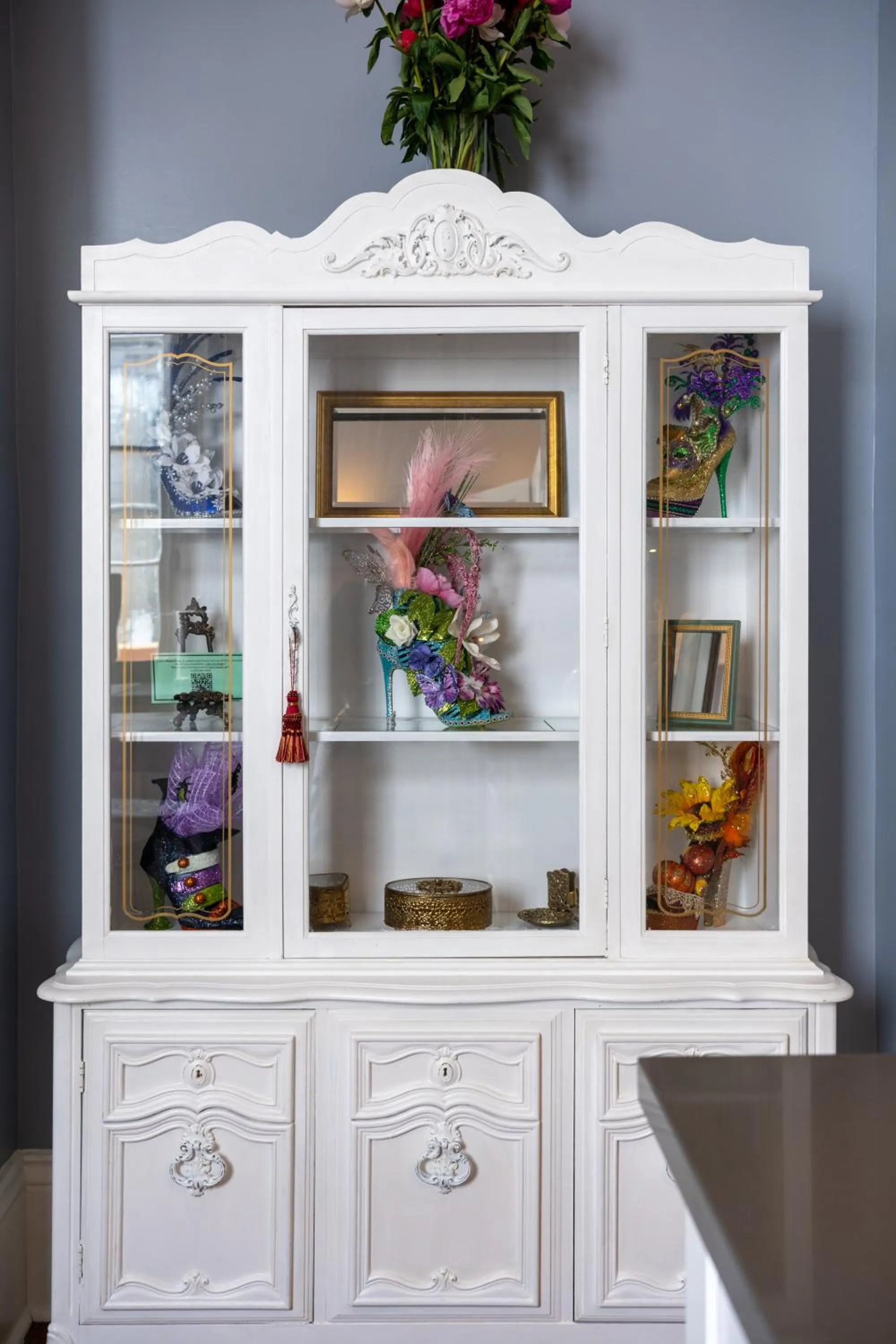 Decorative detail in Luxury Historic Shotgun Home in Lower Garden District