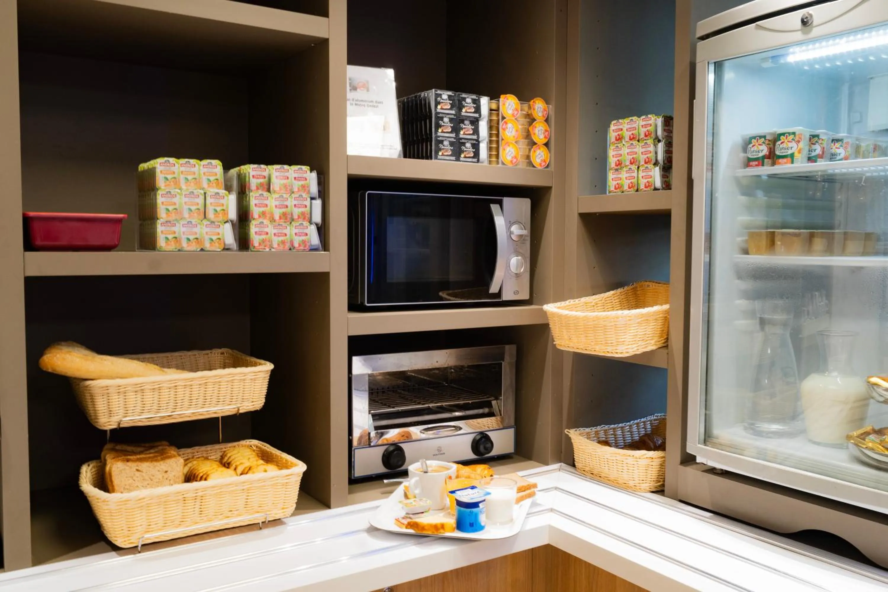 Breakfast in Première Classe Paris-Ouest Gennevilliers