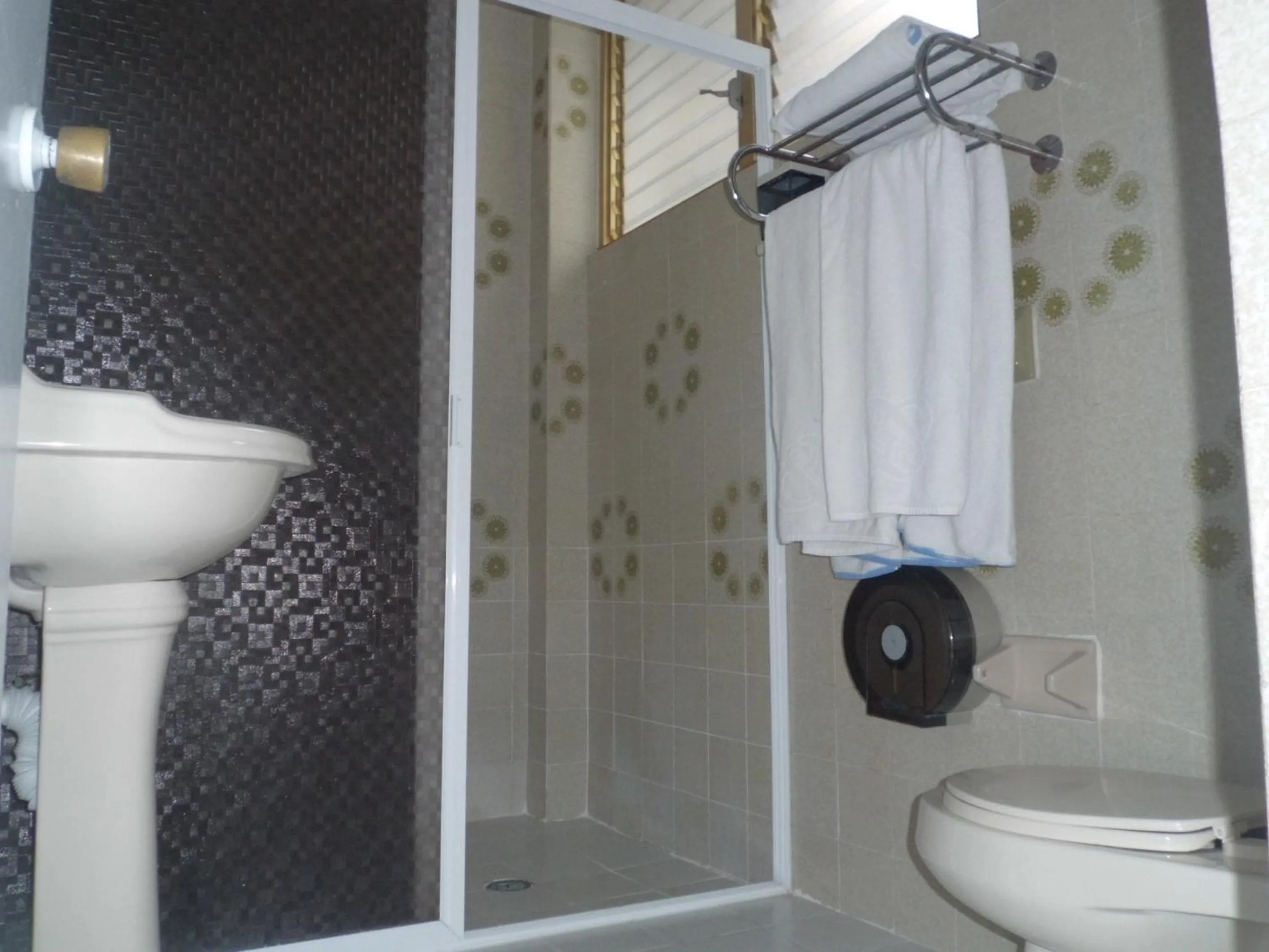 Bathroom in Suites Angelopolis