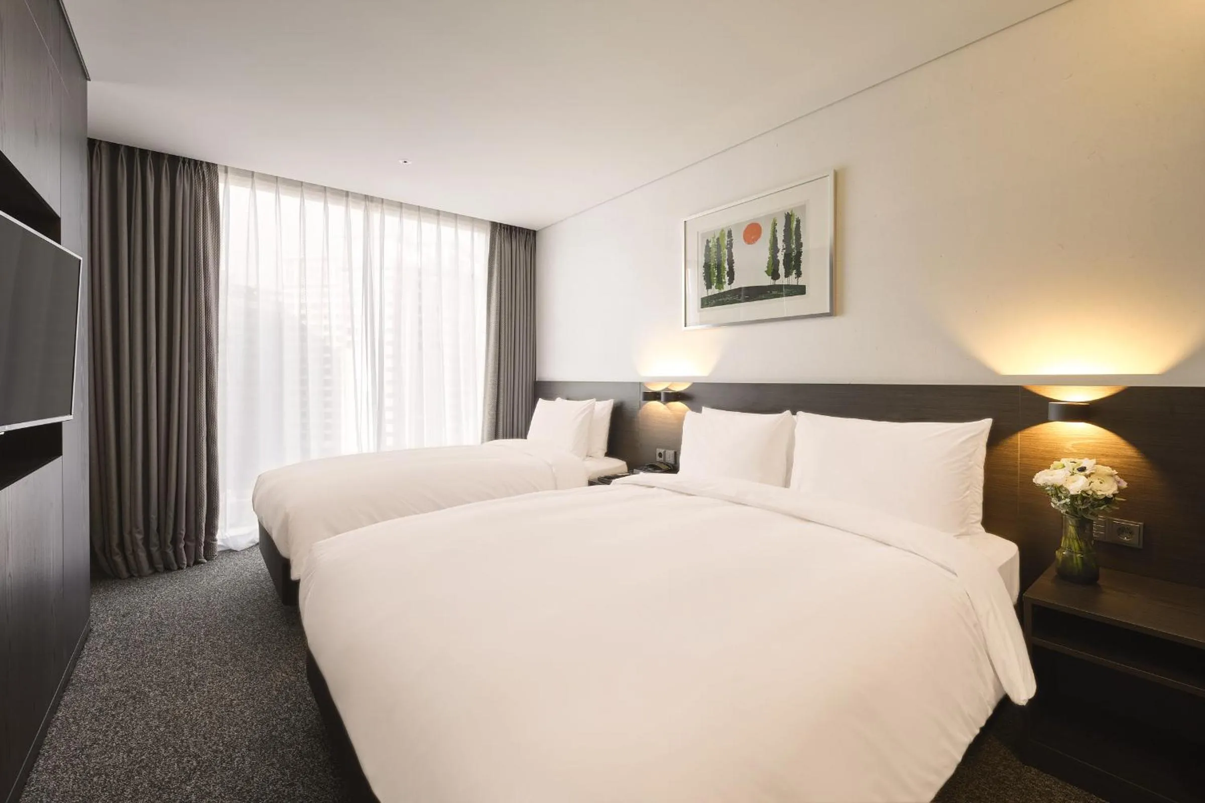 Bed in Nine Tree by Parnas Seoul Insadong