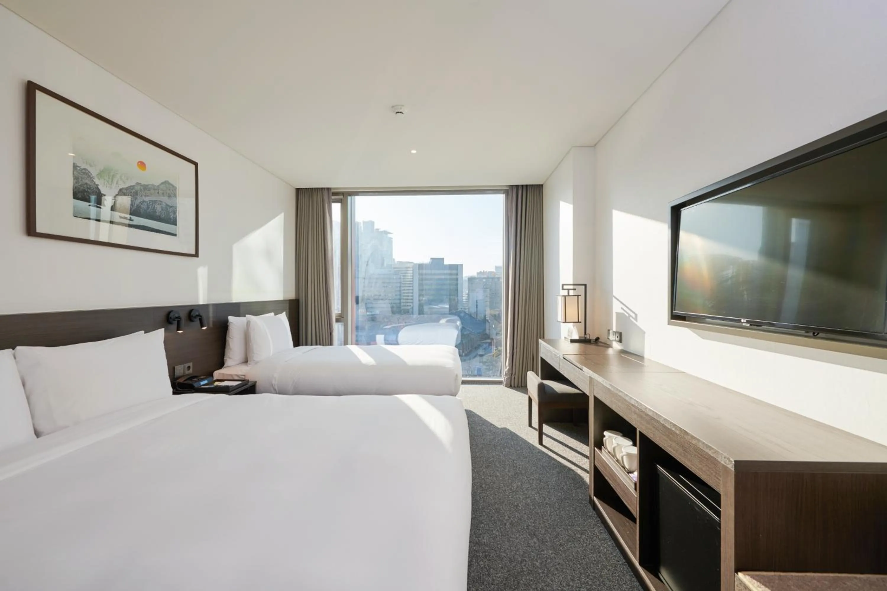 Photo of the whole room, Bed in Nine Tree by Parnas Seoul Insadong