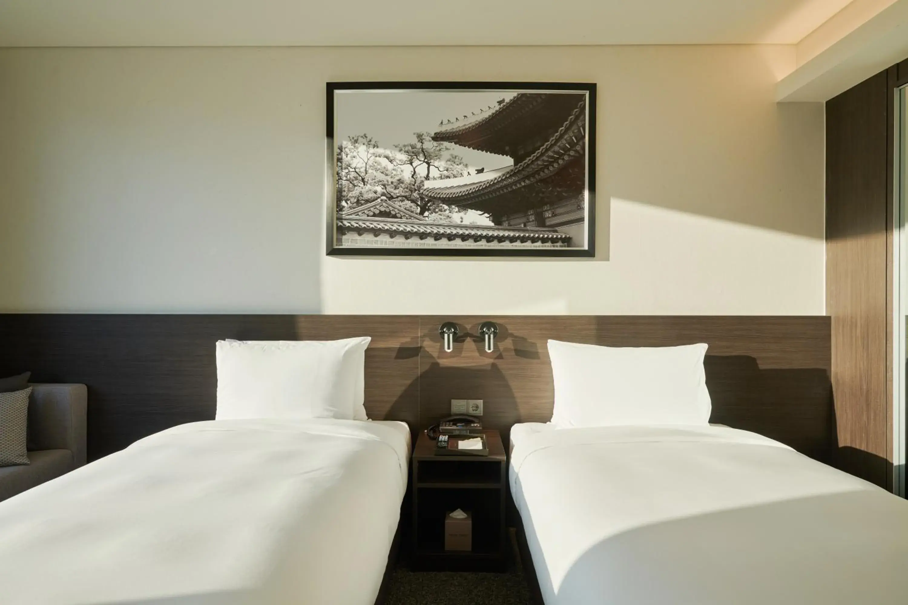 Bed in Nine Tree by Parnas Seoul Insadong Bed in Nine Tree by Parnas Seoul Insadong