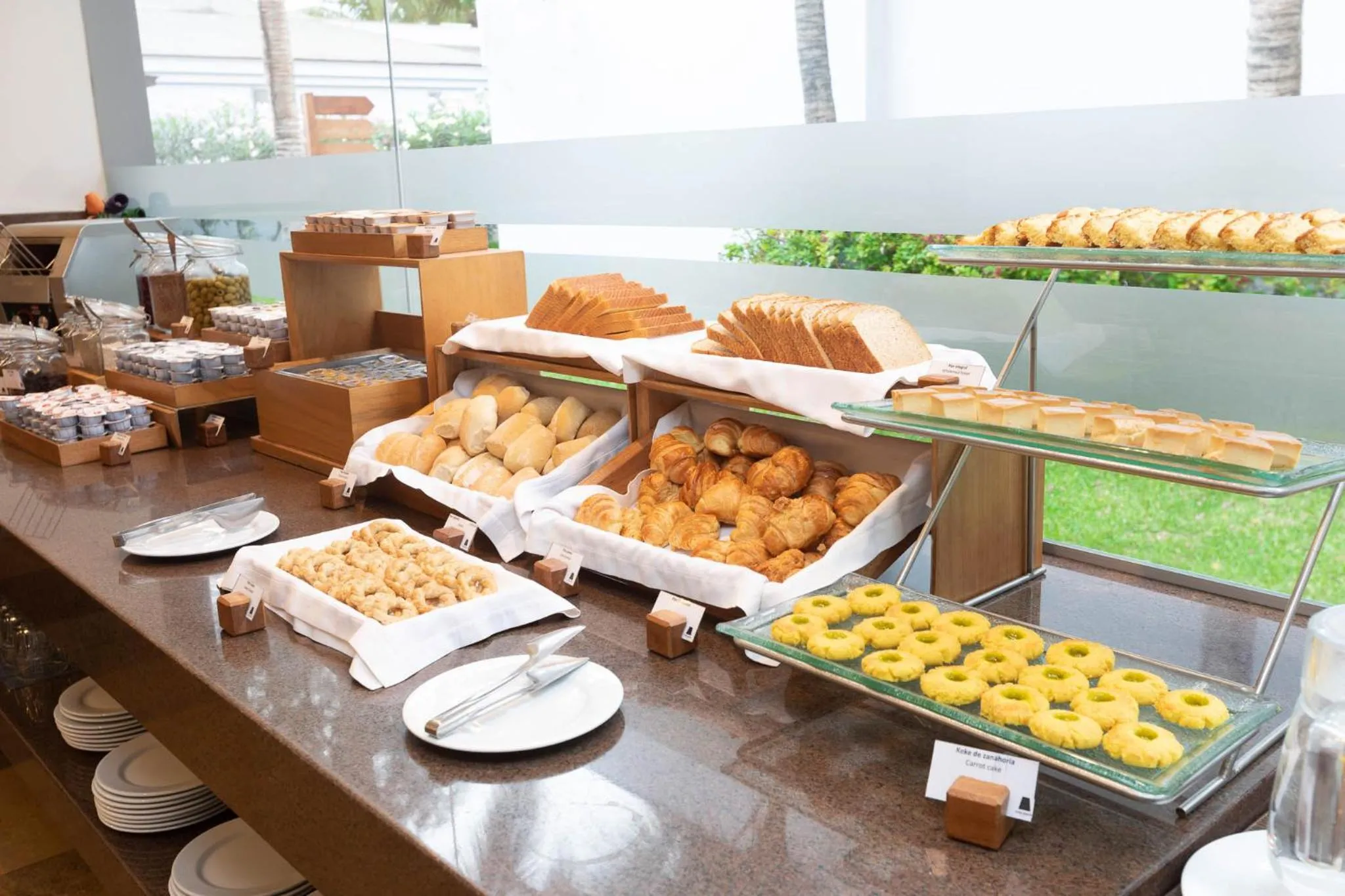 Buffet breakfast in Casa Andina Premium Piura