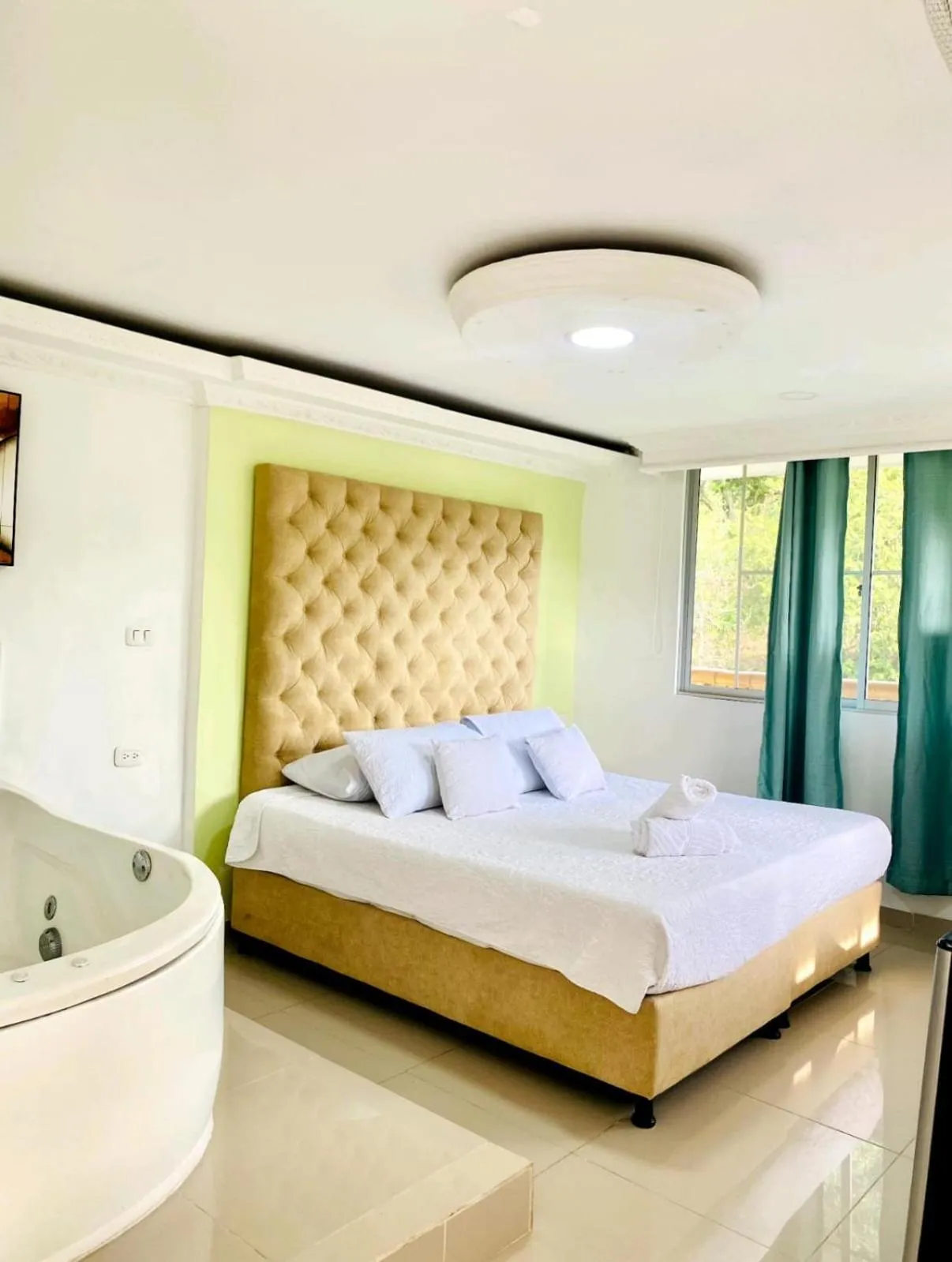 Bed in Hotel West California