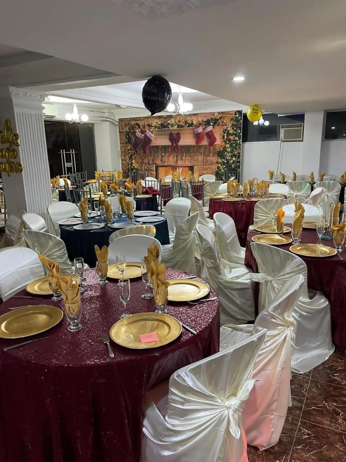 Restaurant/places to eat in Hotel West California