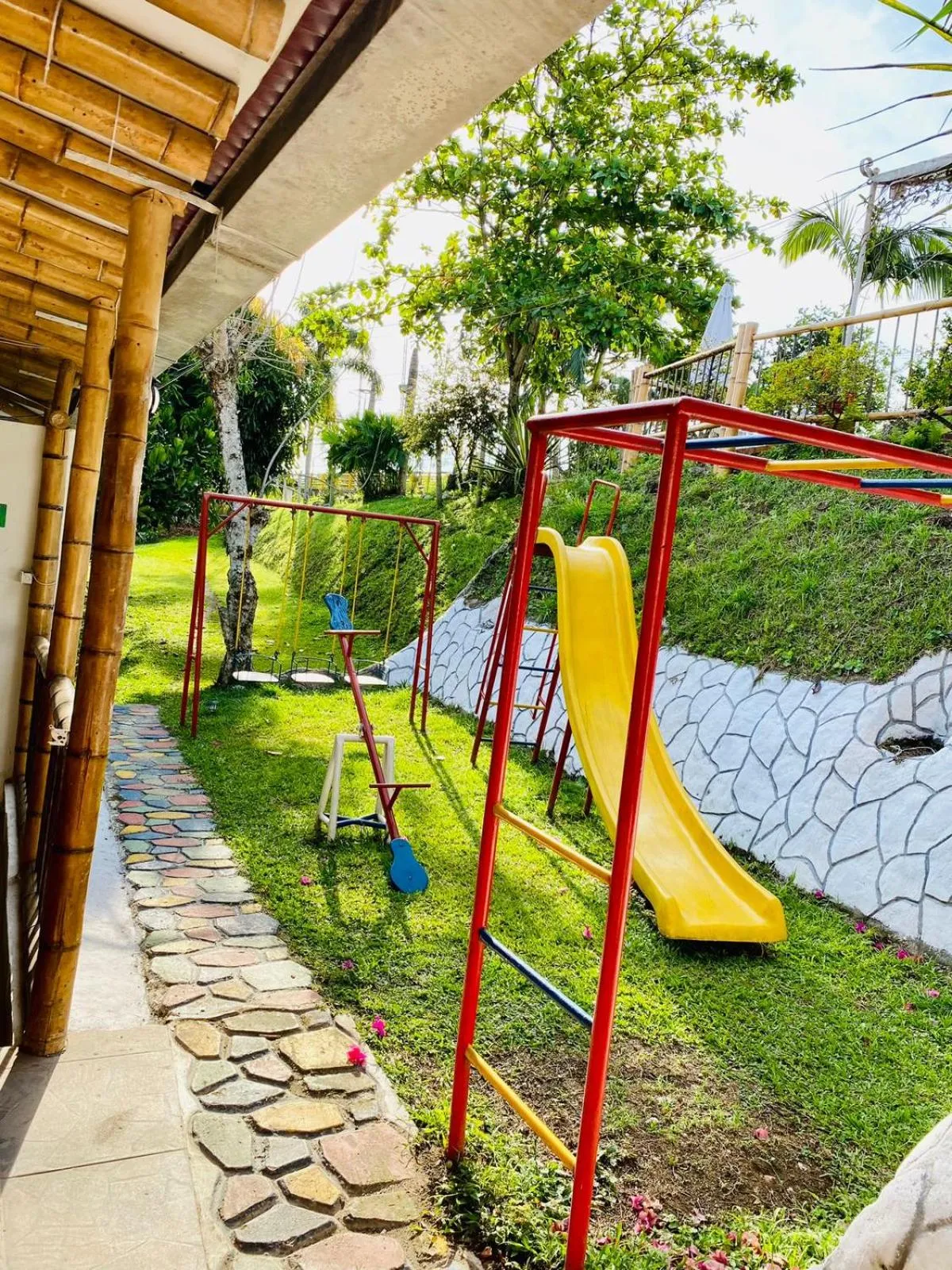 Hotel West California