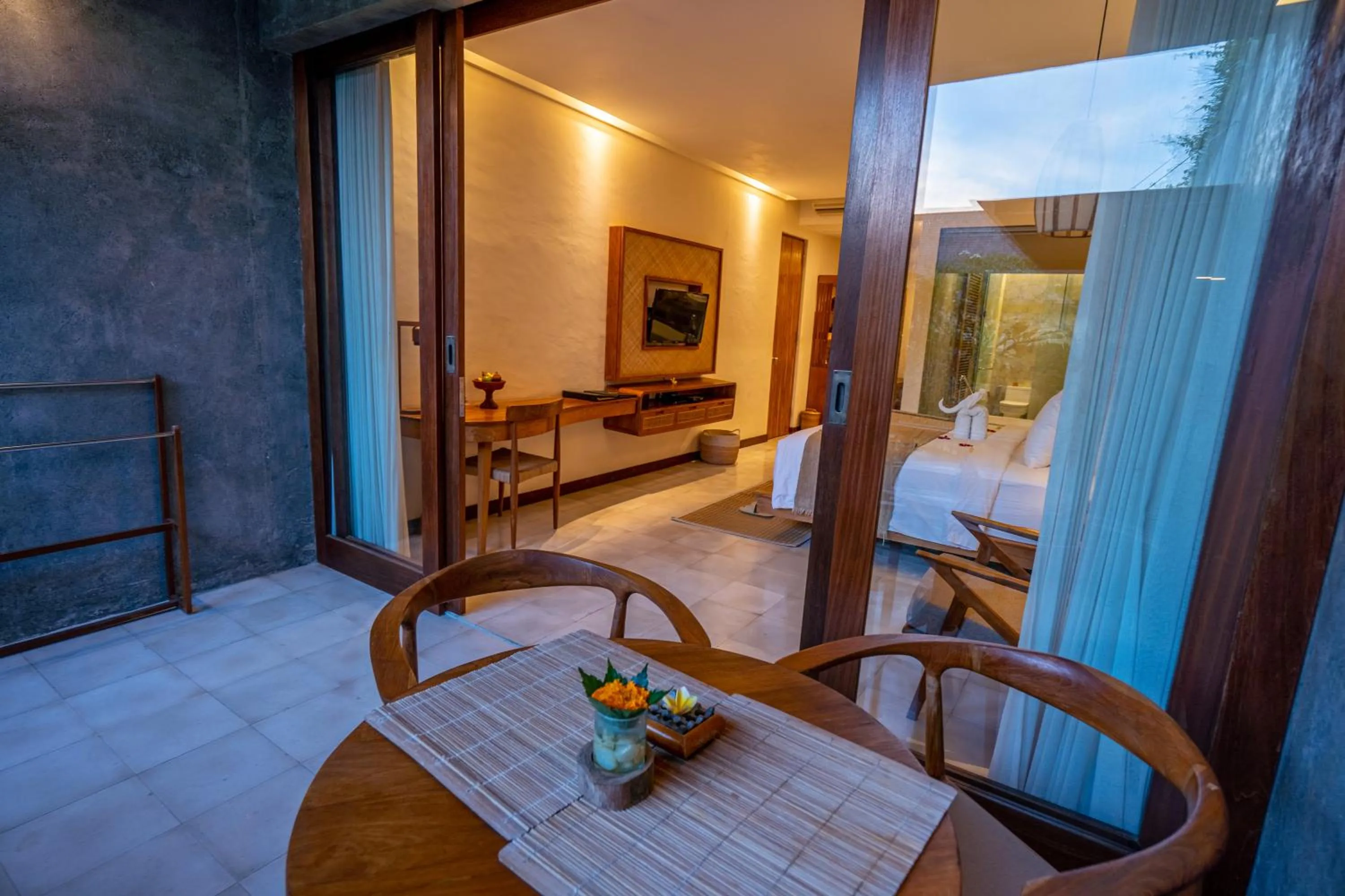Balcony/Terrace, Bed in Purana Suite Ubud