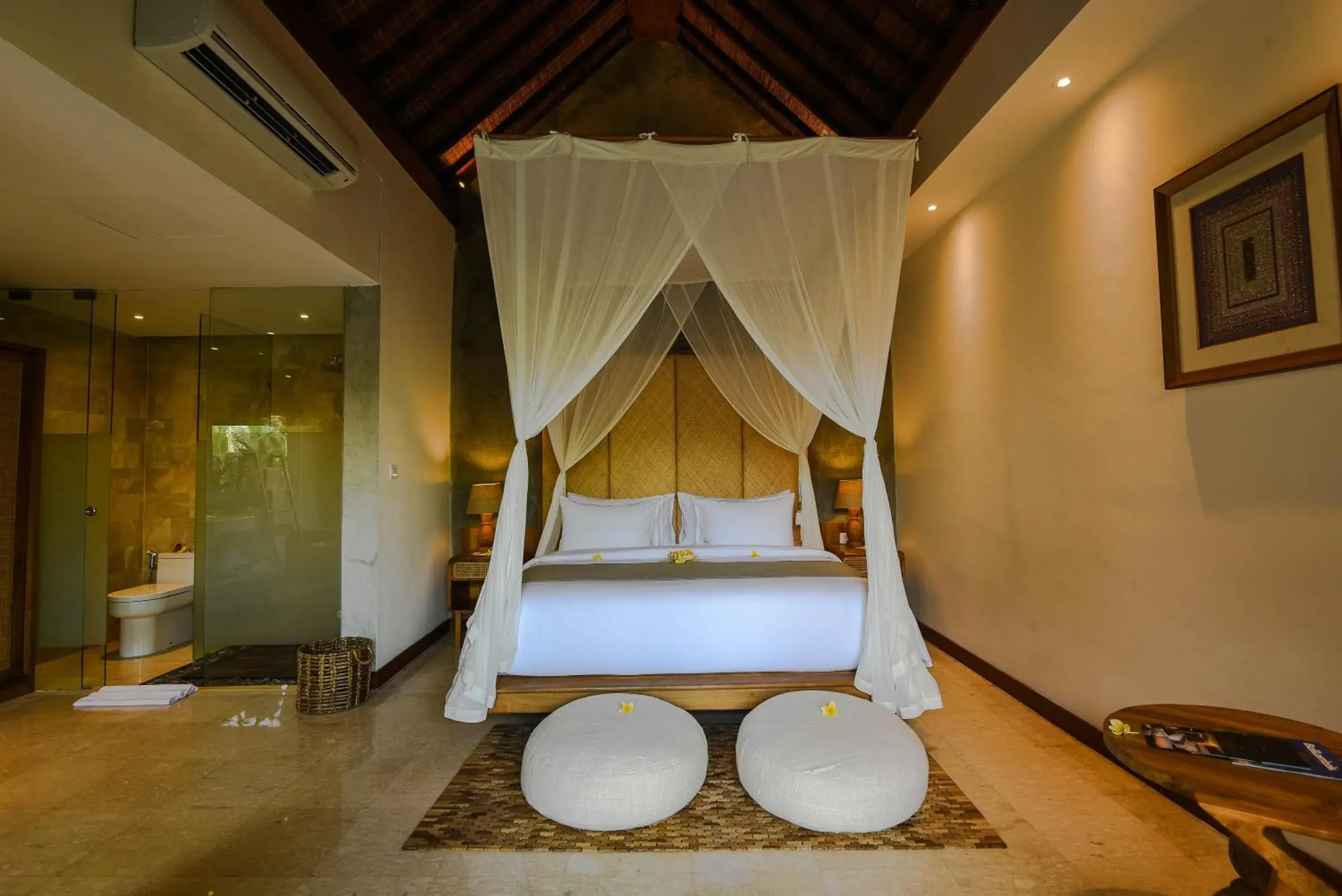 Bedroom, Bed in Purana Suite Ubud Bedroom, Bed in Purana Suite Ubud