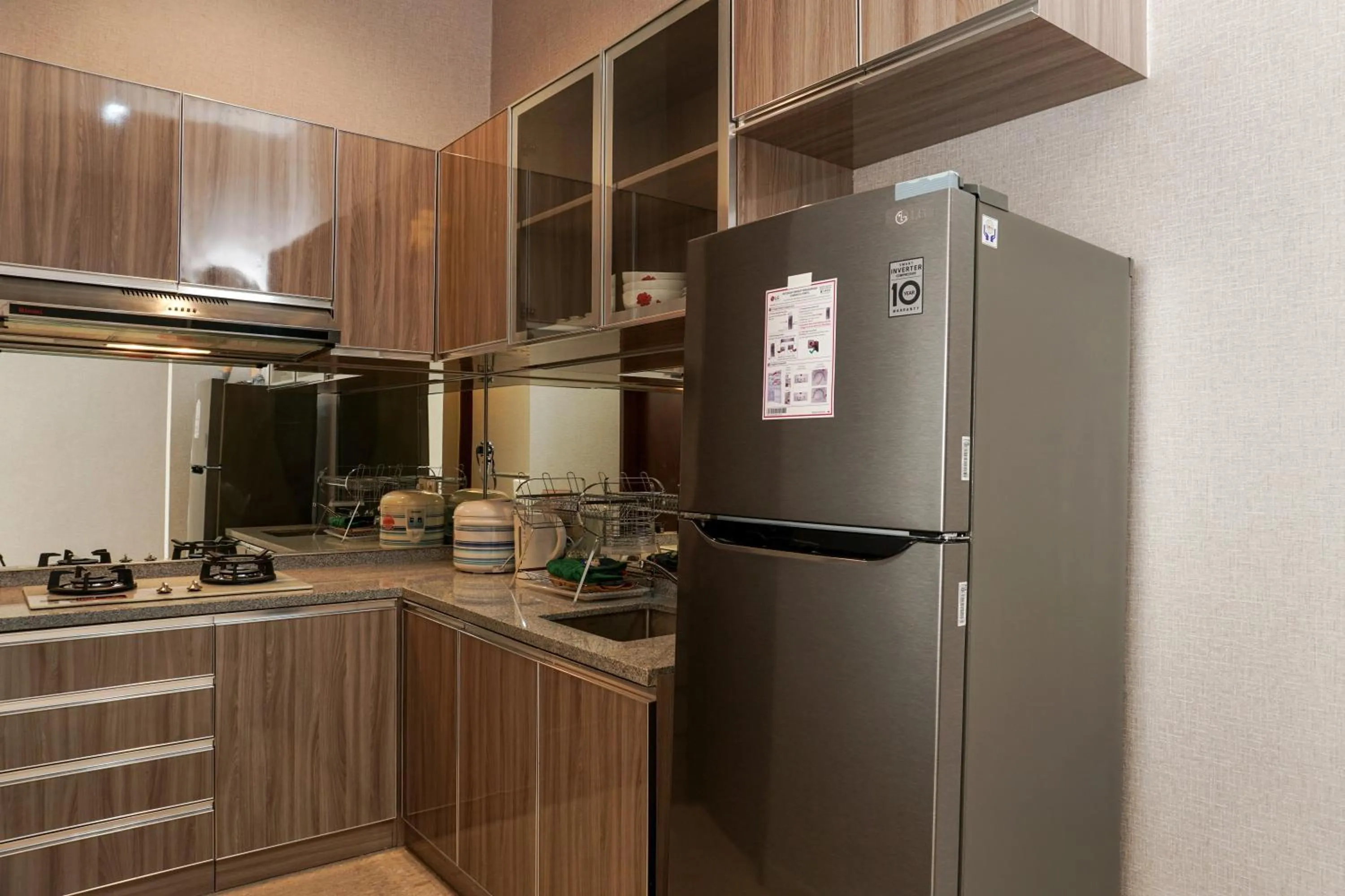 Fabulous 2BR Apartment Lucky Tower Residence By Travelio