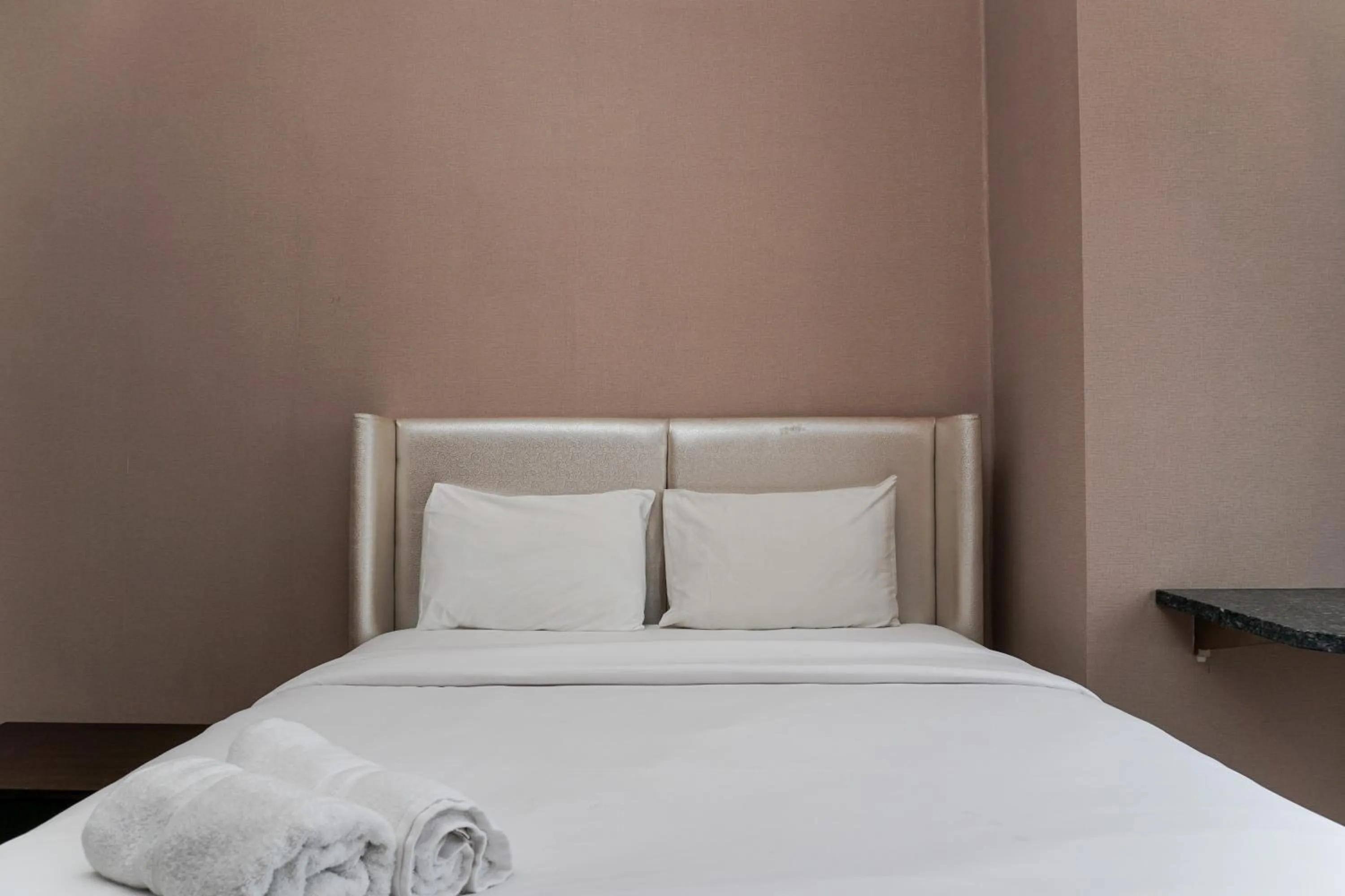 Bed in Fabulous 2BR Apartment Lucky Tower Residence By Travelio