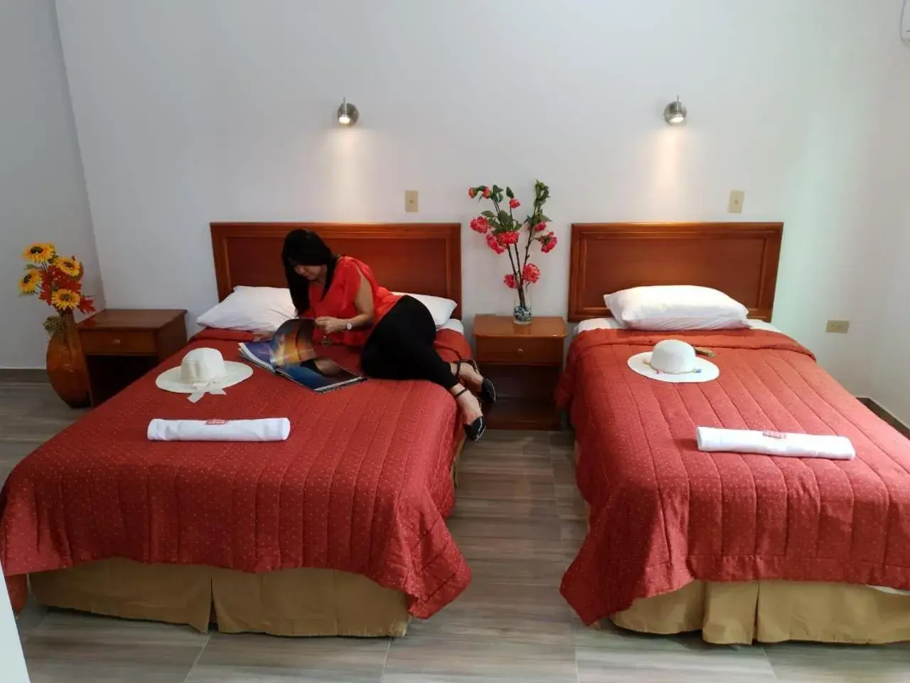 Property building, Bed in Hostal España Property building, Bed in Hostal España