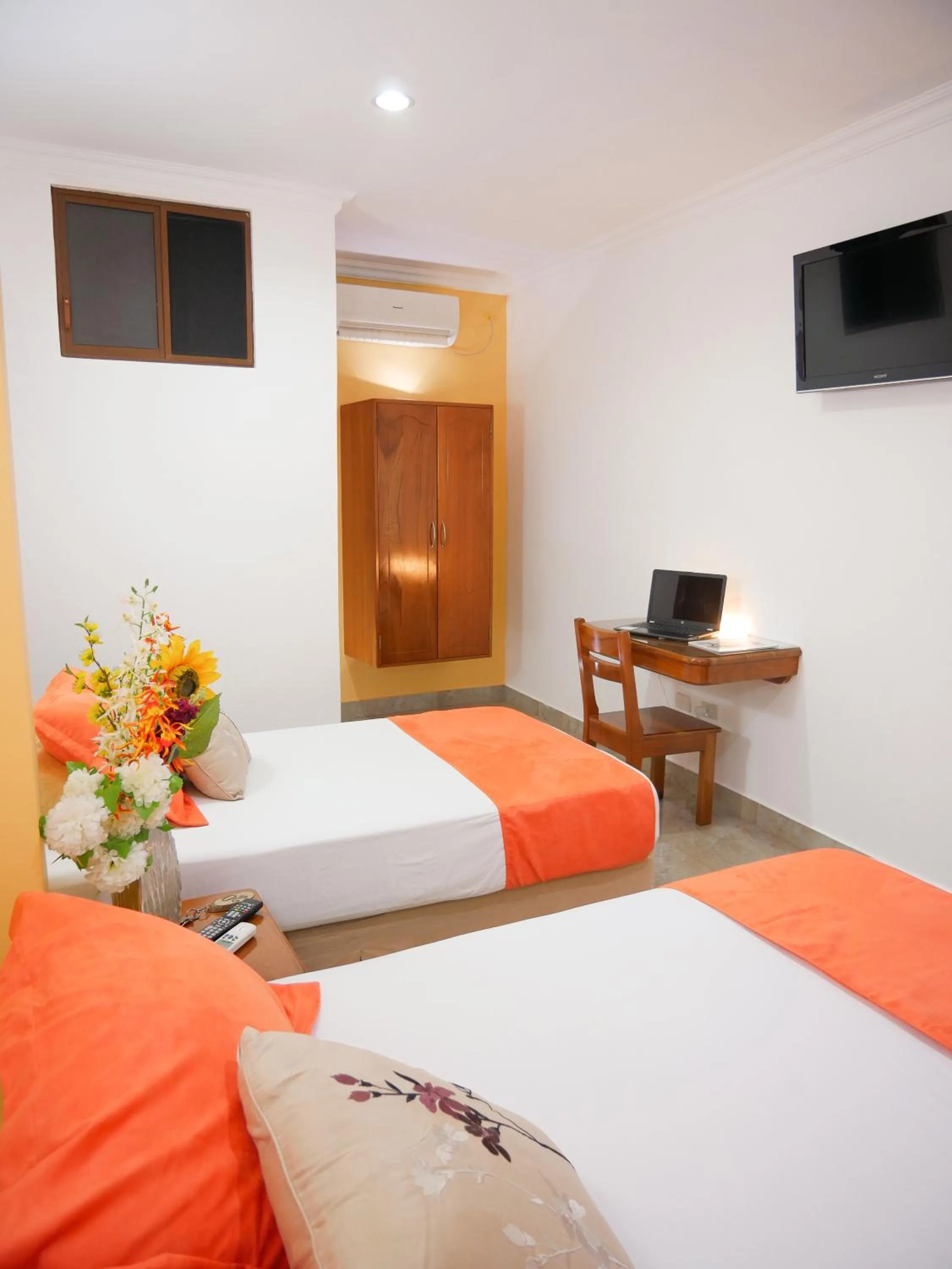 Bed in Hostal España