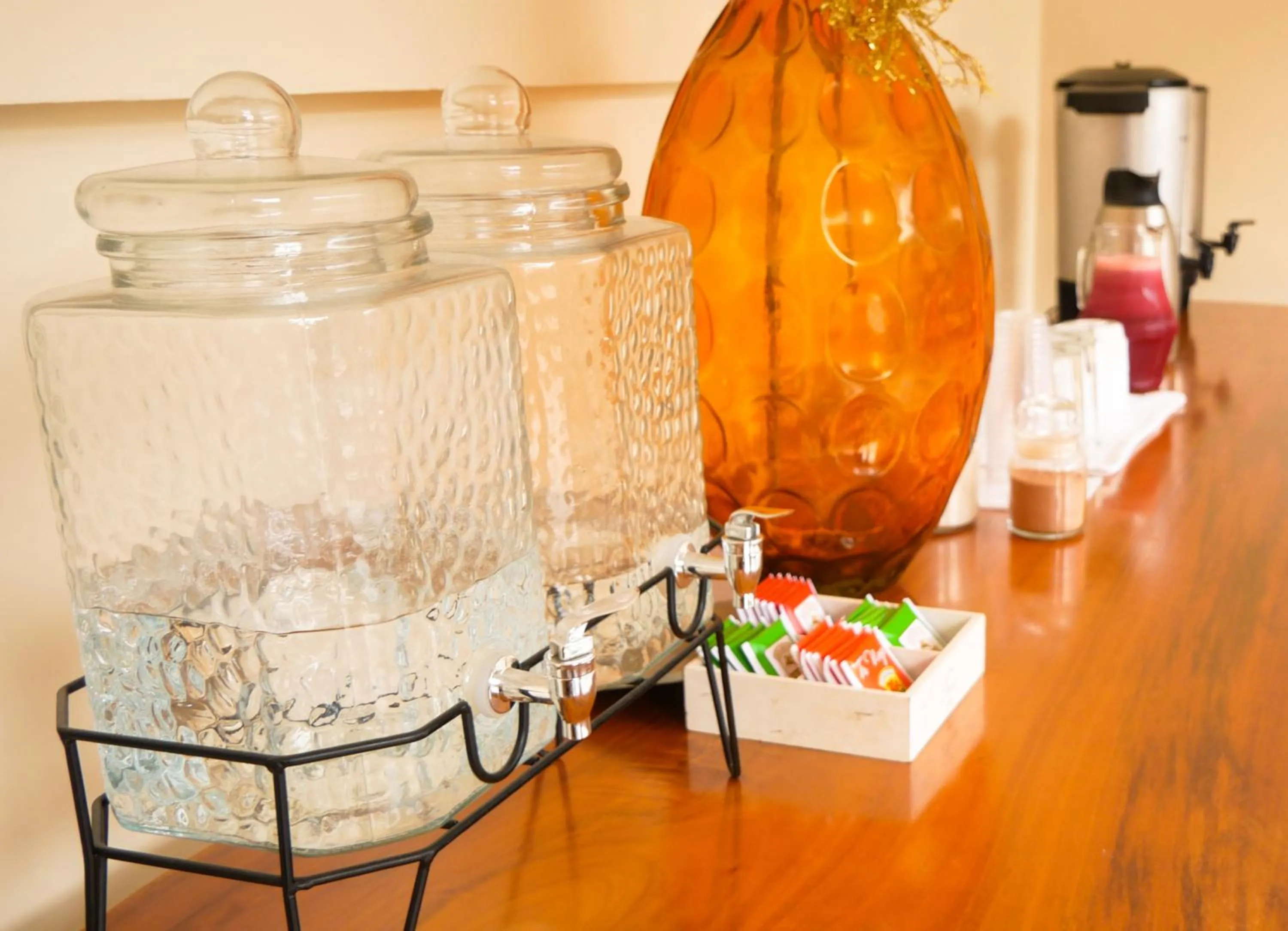 Coffee/tea facilities in Hostal España