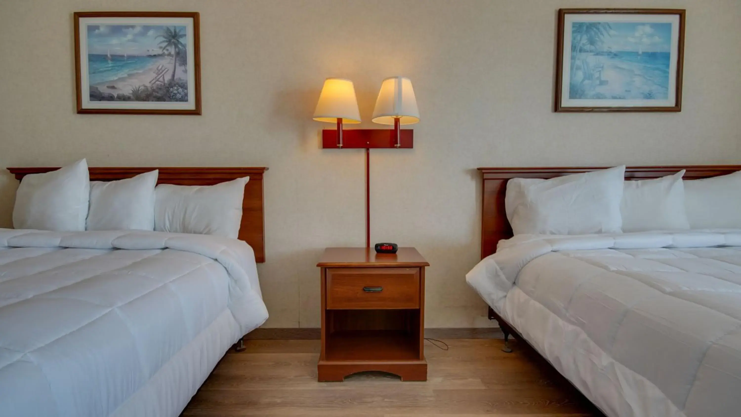 Queen Room with Two Queen Beds - Ocean Front in Ocean 1 Hotel & Suites Ocean City Queen Room with Two Queen Beds - Ocean Front in Ocean 1 Hotel & Suites Ocean City