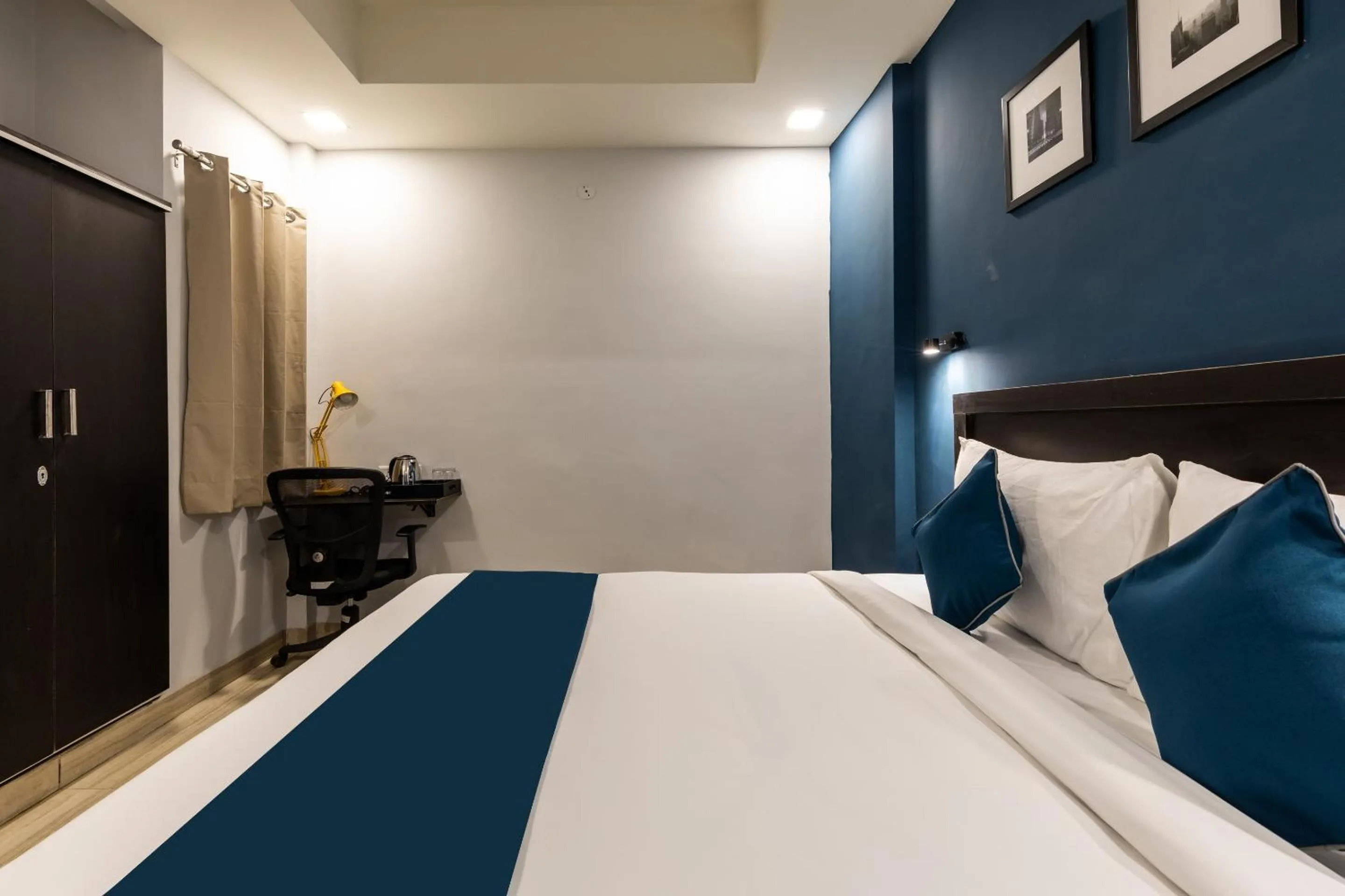 Bedroom, Bed in SILVERKEY FUSION STAYS