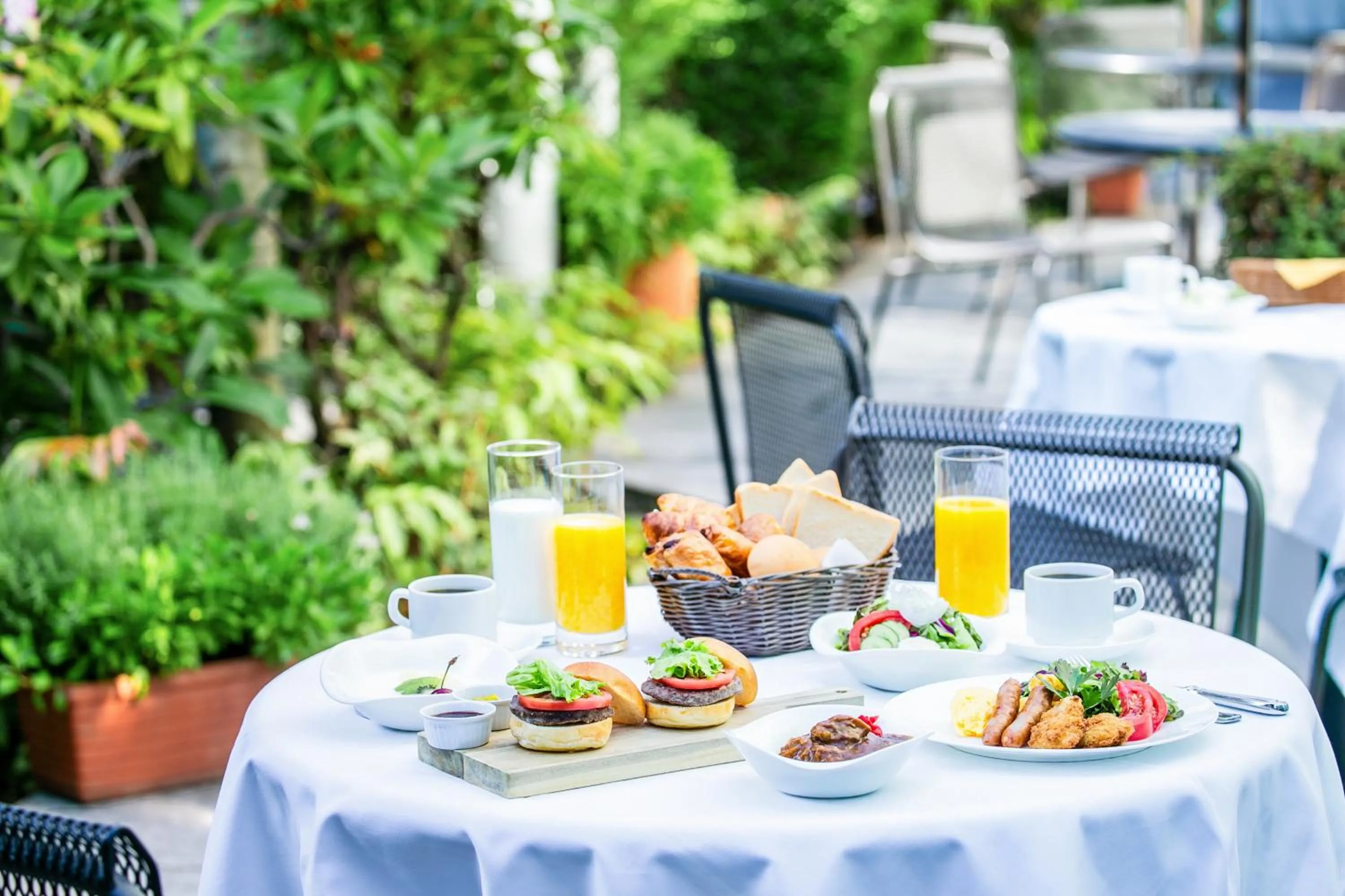 Breakfast in Hotel JAL City Kannai Yokohama