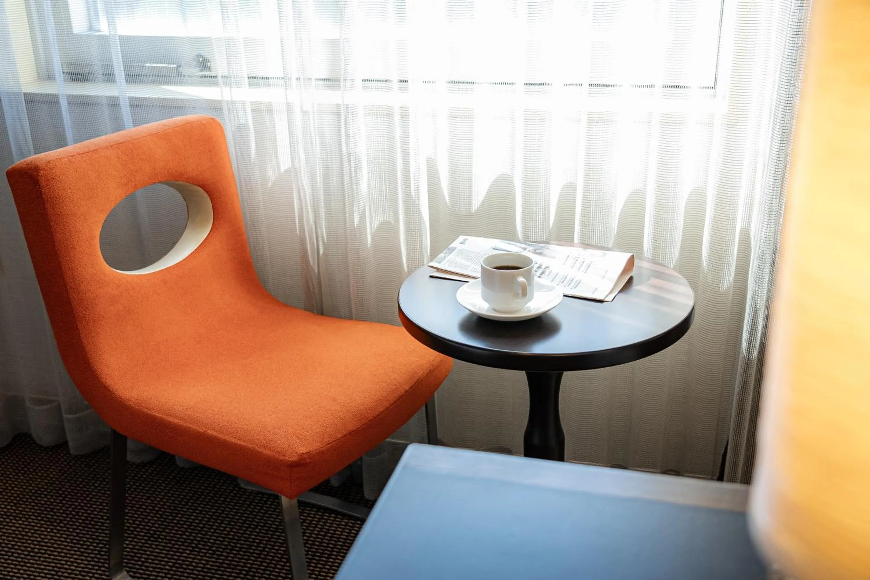 Seating area in Hotel JAL City Kannai Yokohama
