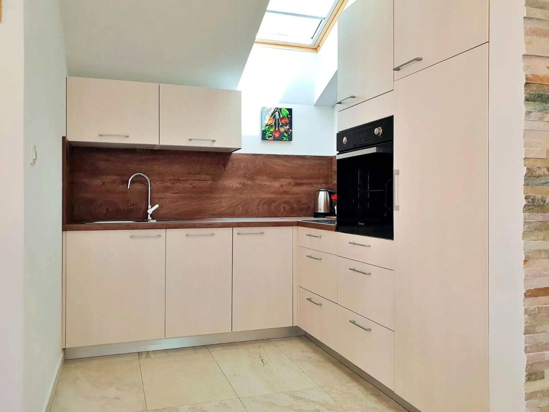 Kitchen or kitchenette in Villa Branka