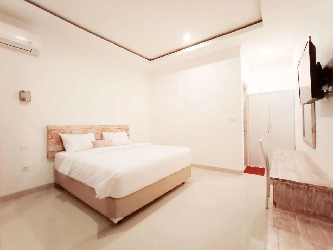 Bedroom, Bed in Berawa Dini Guesthouse