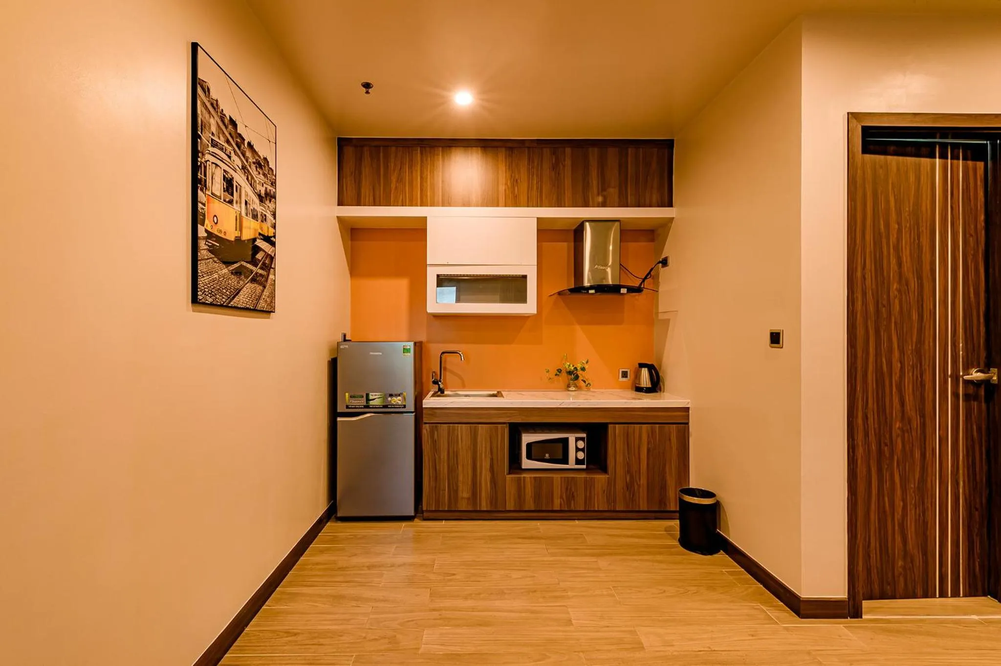 Kitchen or kitchenette in ZEN RIVERSIDE HOTEL & RESIDENCES
