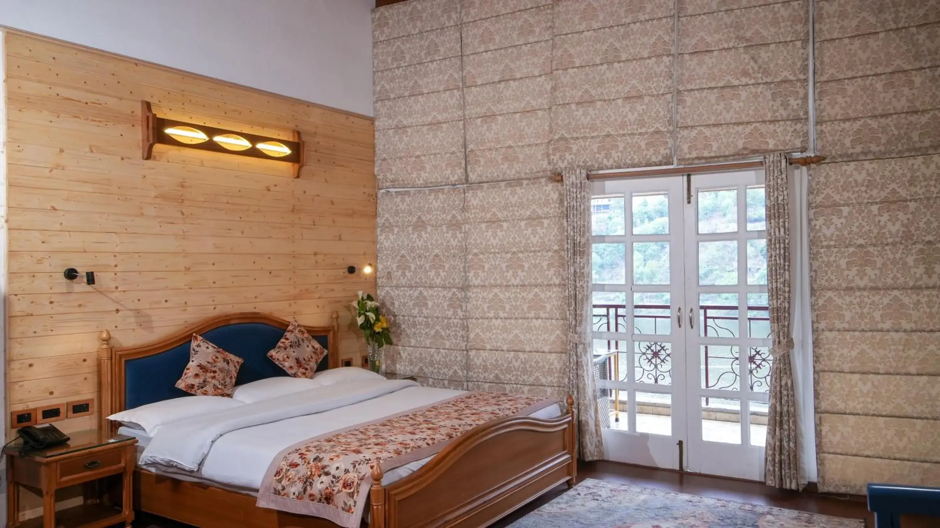 Bed in Neelesh Inn- A Luxury Lake View Hotel- 20 kms from Nainital Bed in Neelesh Inn- A Luxury Lake View Hotel- 20 kms from Nainital