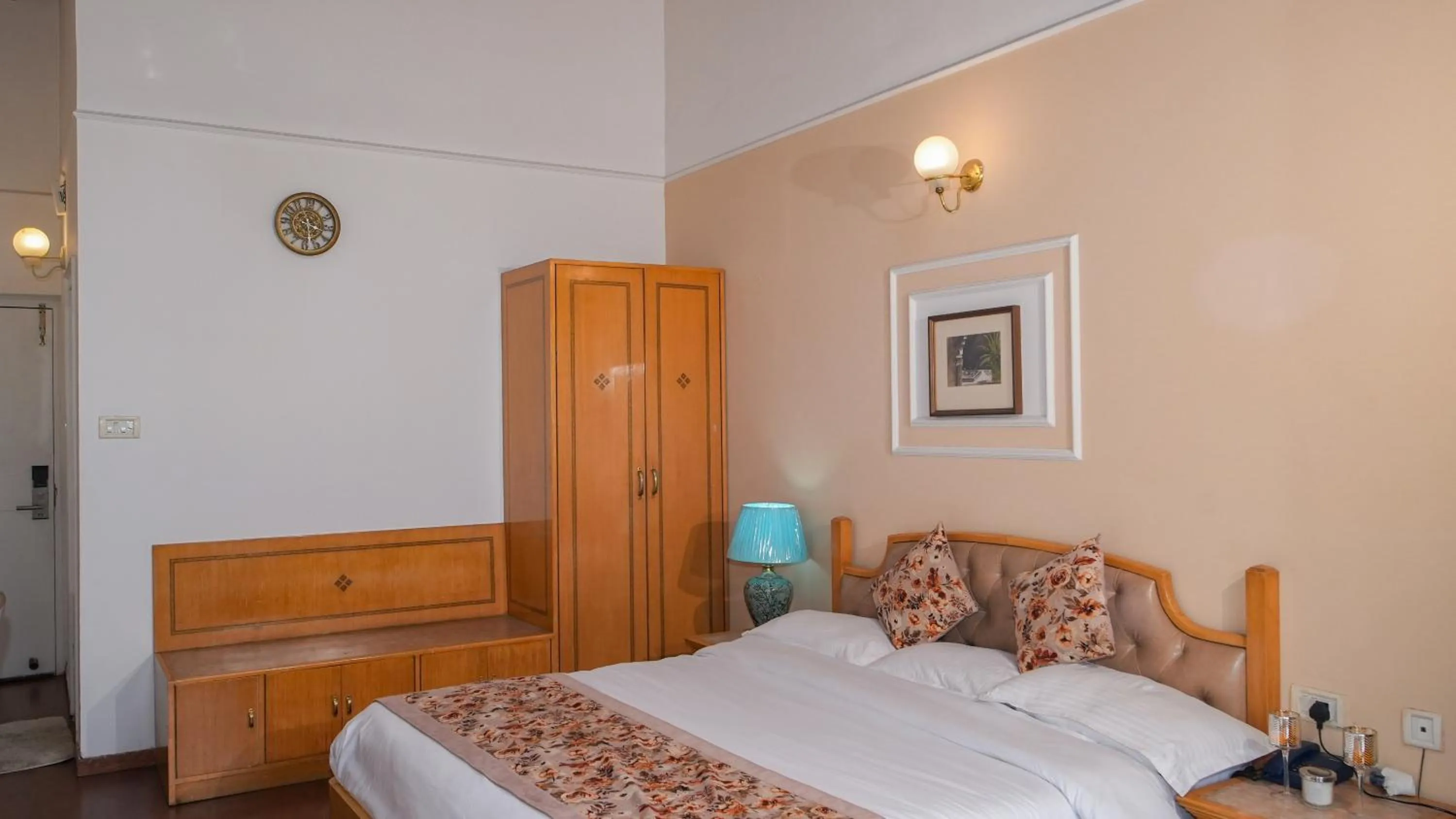 Bed in Neelesh Inn- A Luxury Lake View Hotel- 20 kms from Nainital