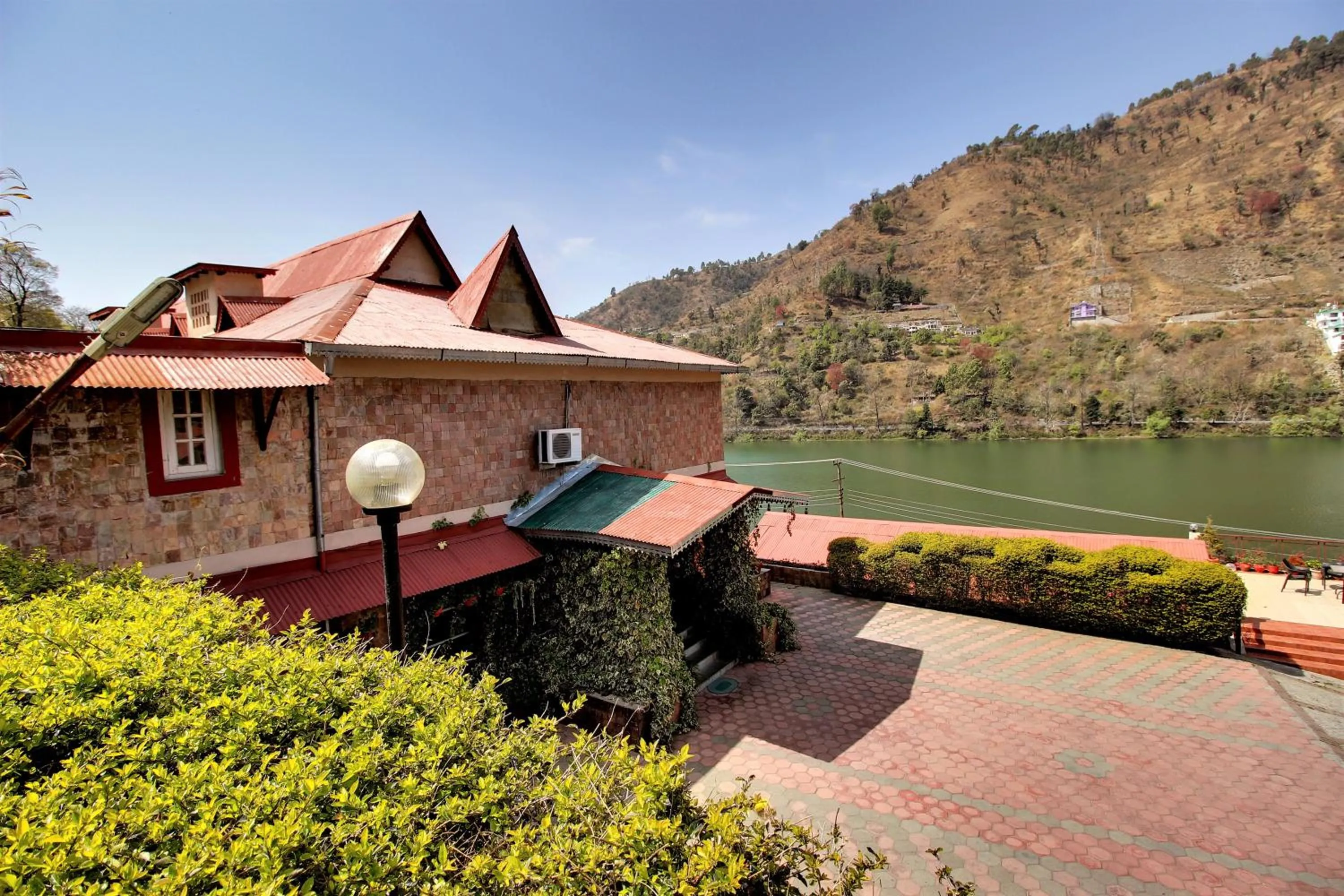 Neighbourhood in Neelesh Inn- A Luxury Lake View Hotel- 20 kms from Nainital