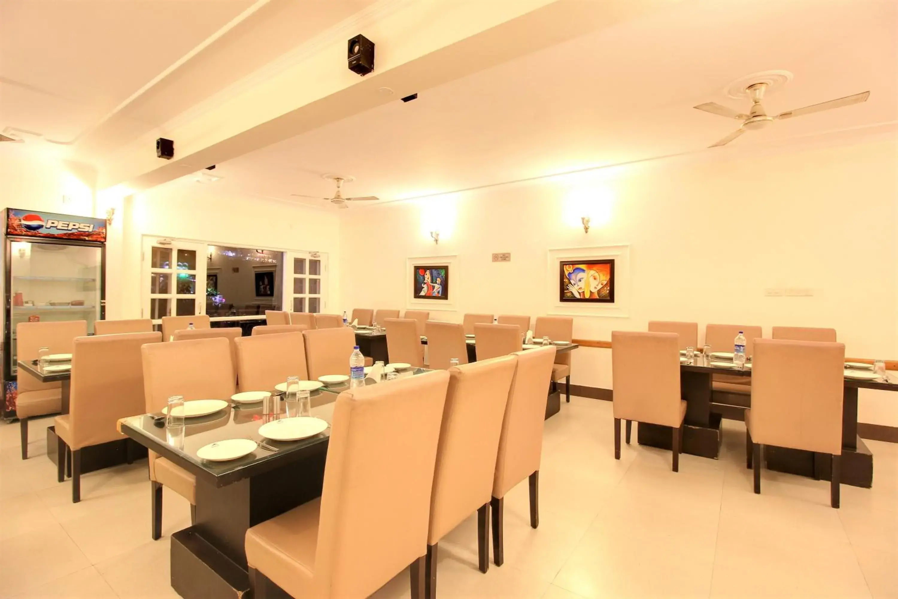 Restaurant/places to eat in Neelesh Inn- A Luxury Lake View Hotel- 20 kms from Nainital Restaurant/places to eat in Neelesh Inn- A Luxury Lake View Hotel- 20 kms from Nainital