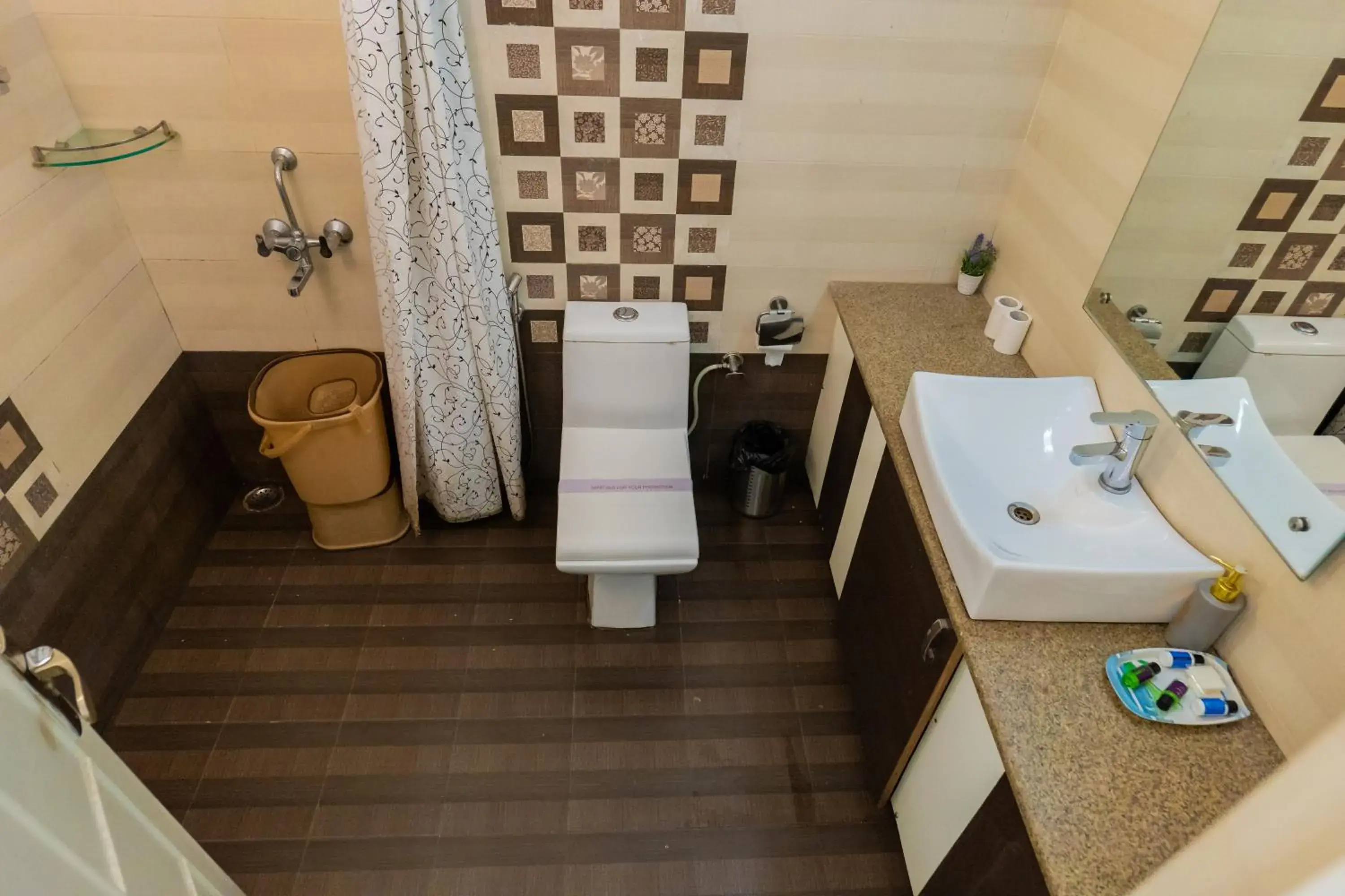 Toilet in Neelesh Inn- A Luxury Lake View Hotel- 20 kms from Nainital Toilet in Neelesh Inn- A Luxury Lake View Hotel- 20 kms from Nainital