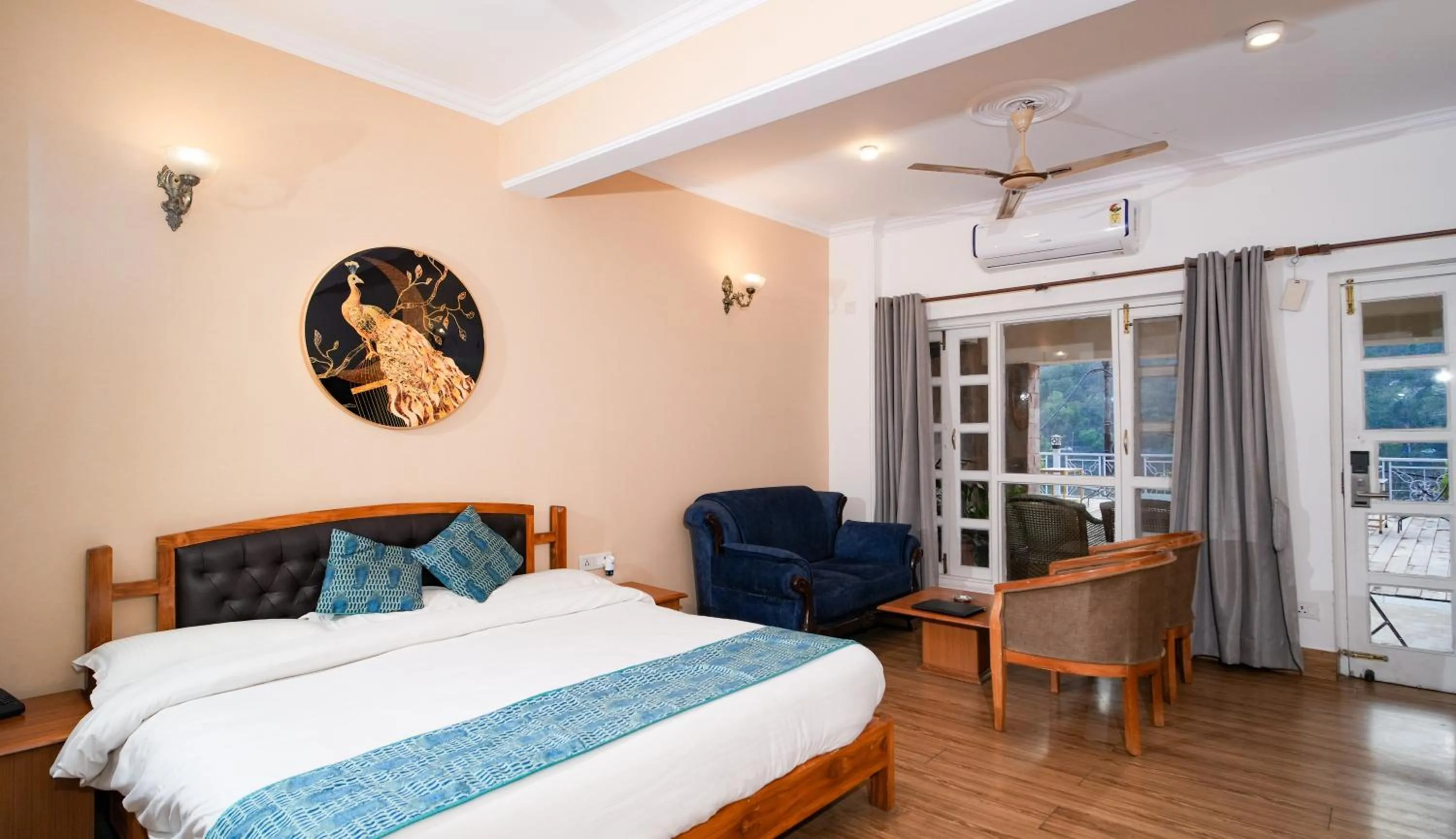 Bed in Neelesh Inn- A Luxury Lake View Hotel- 20 kms from Nainital
