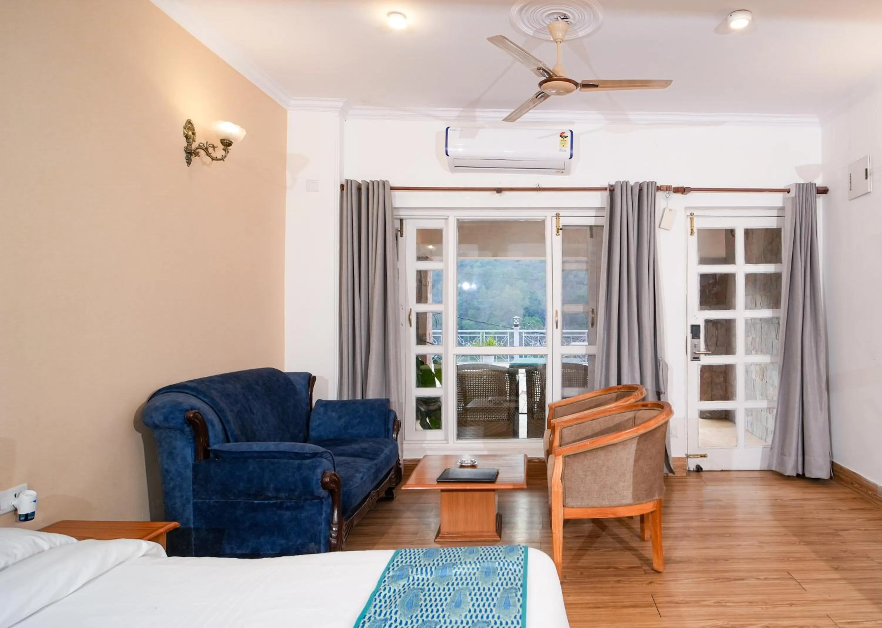 Bed in Neelesh Inn- A Luxury Lake View Hotel- 20 kms from Nainital