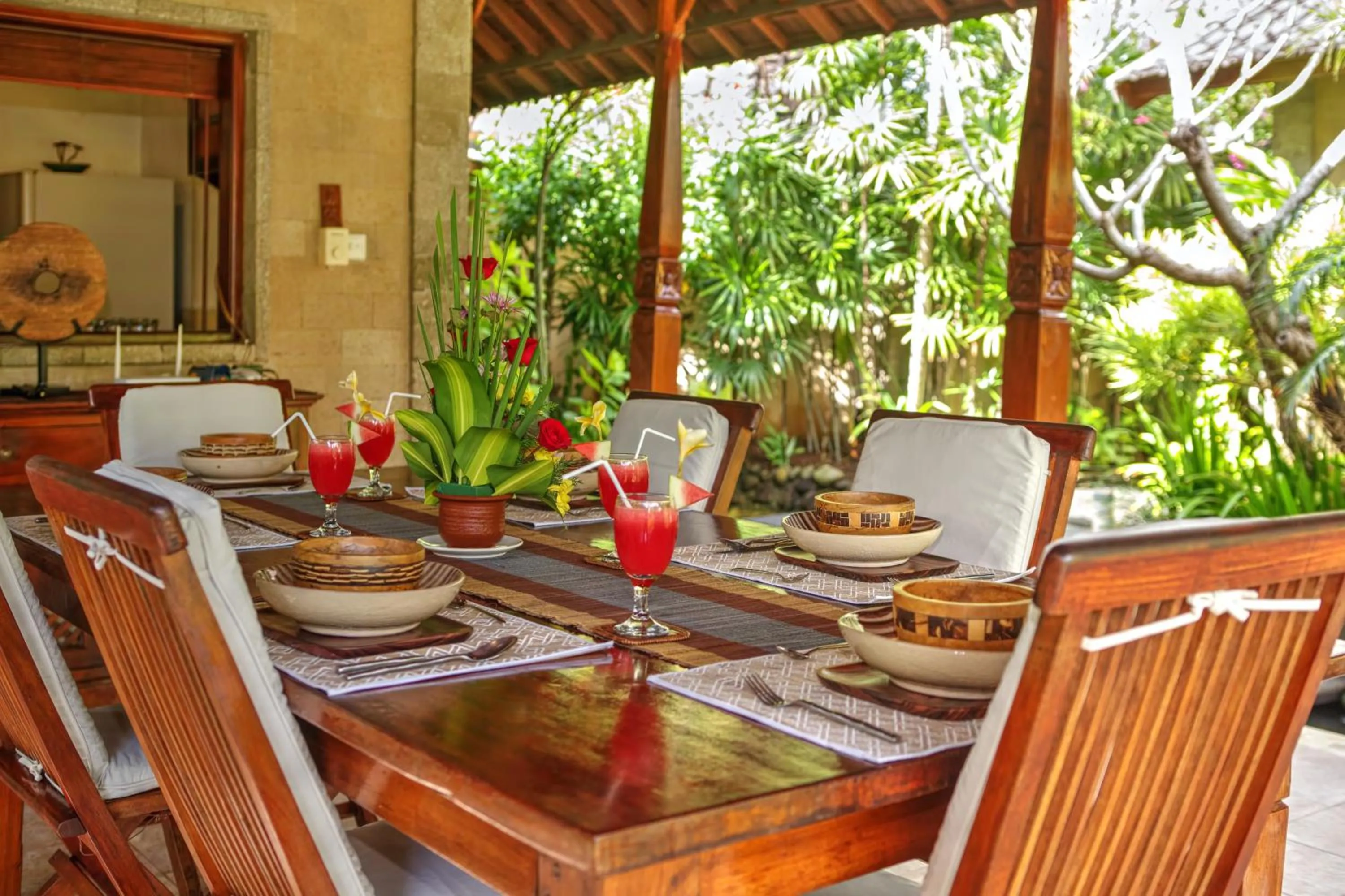 Breakfast in Villa Plawa Asri