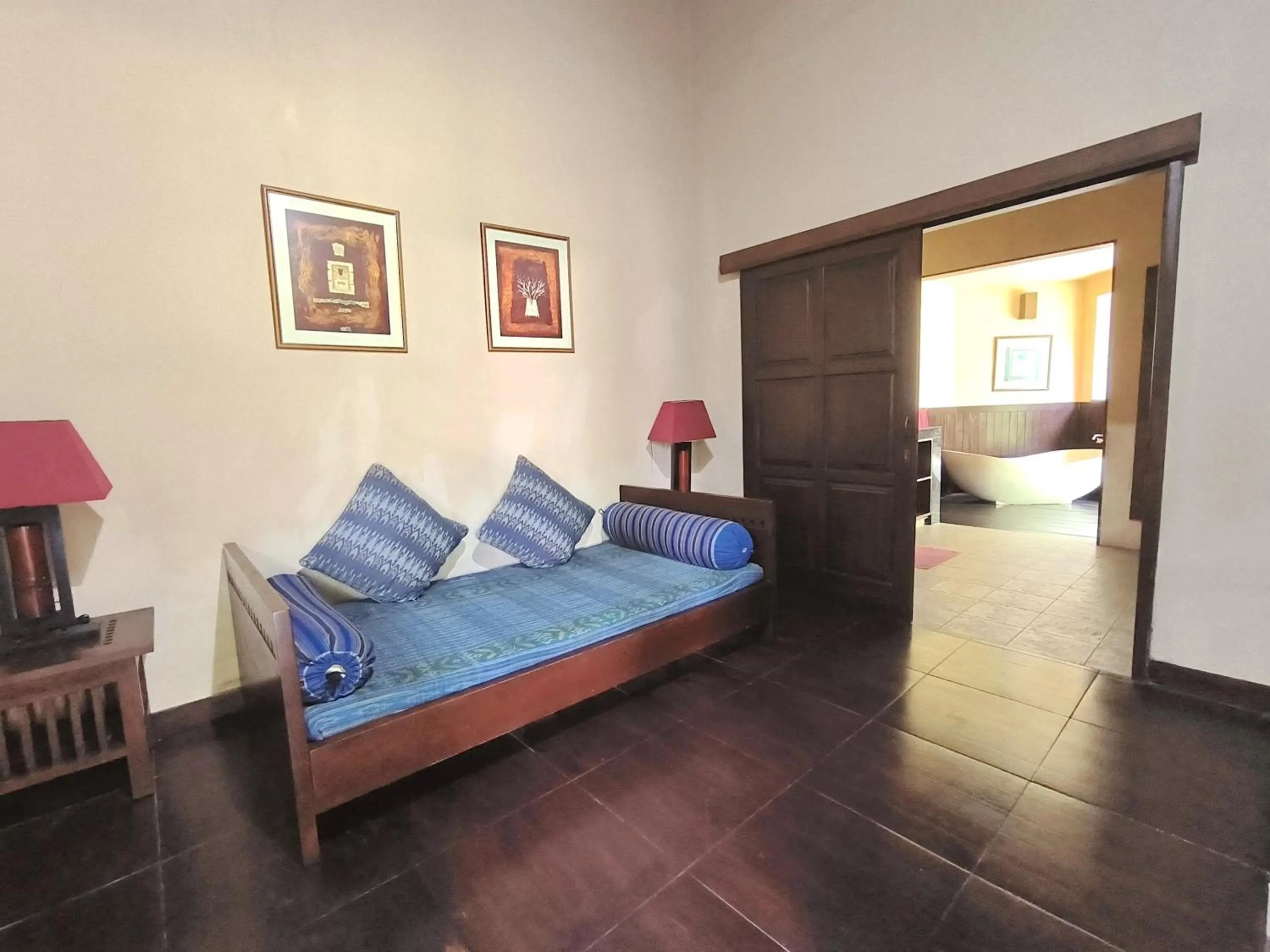 wardrobe, Bed in Villa Plawa Asri