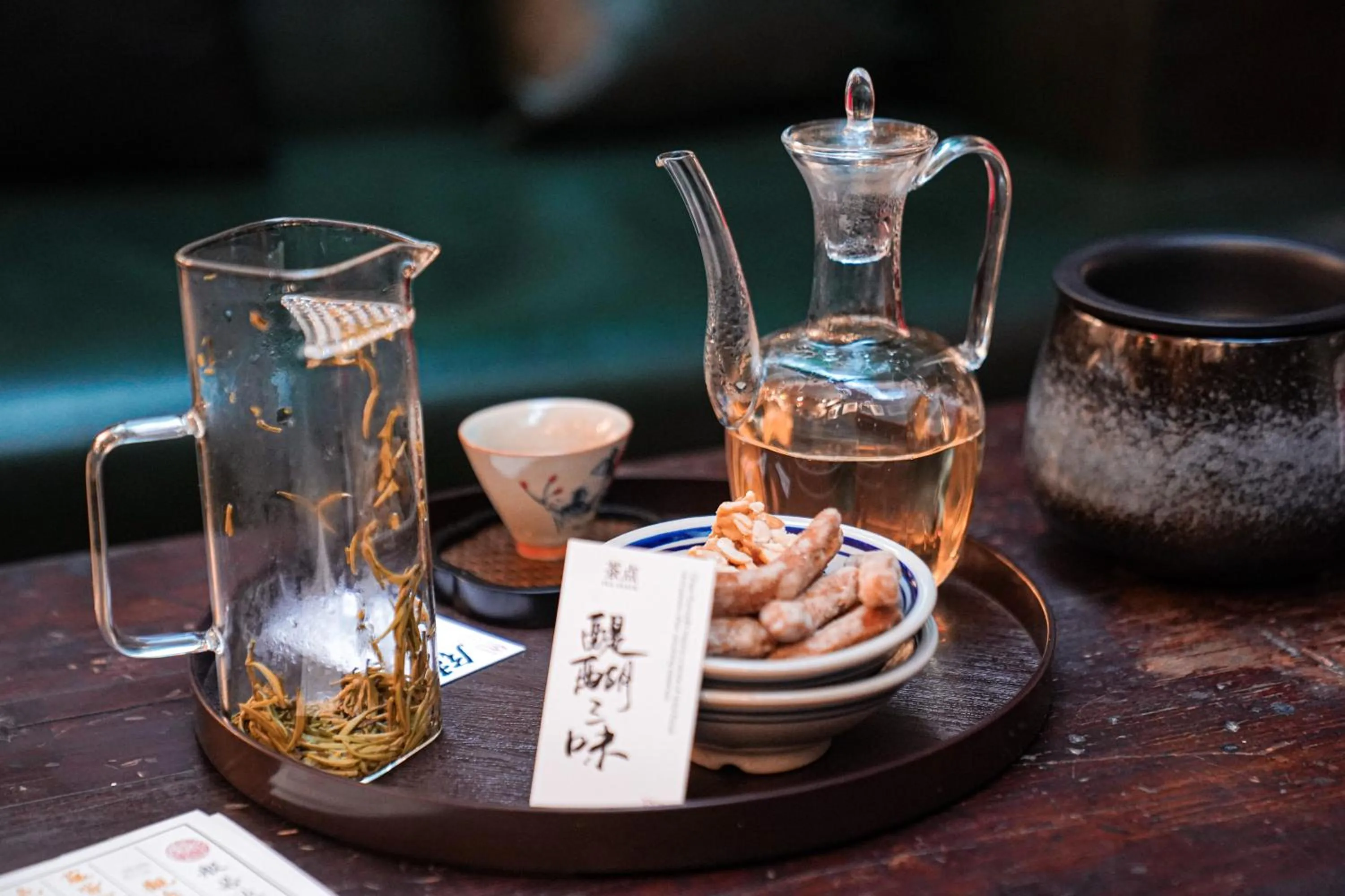 Coffee/tea facilities in POSHPACKER - Chengdu Mix Hostel - Cicada Zen Yard