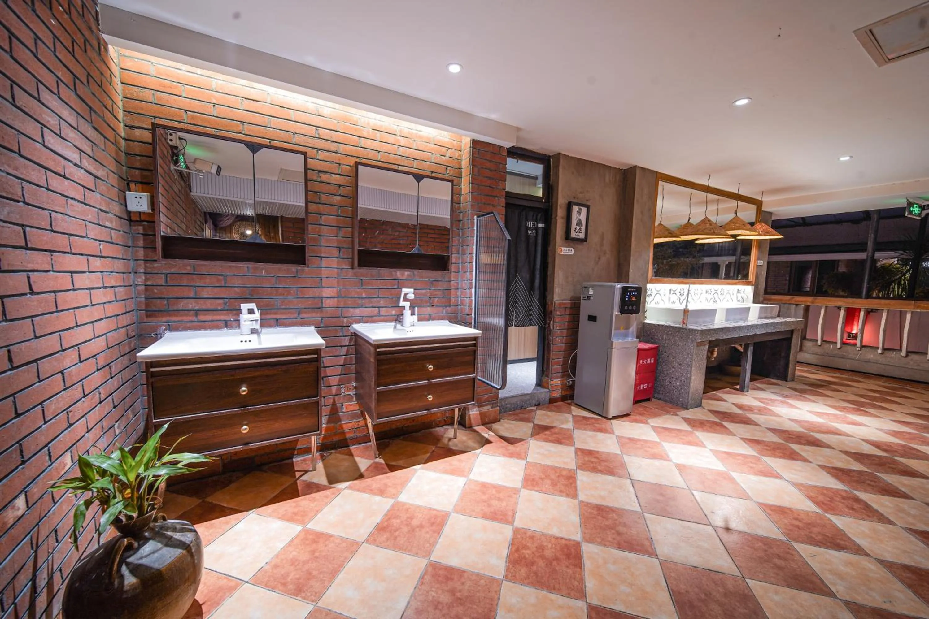 Bathroom in POSHPACKER - Chengdu Mix Hostel - Cicada Zen Yard