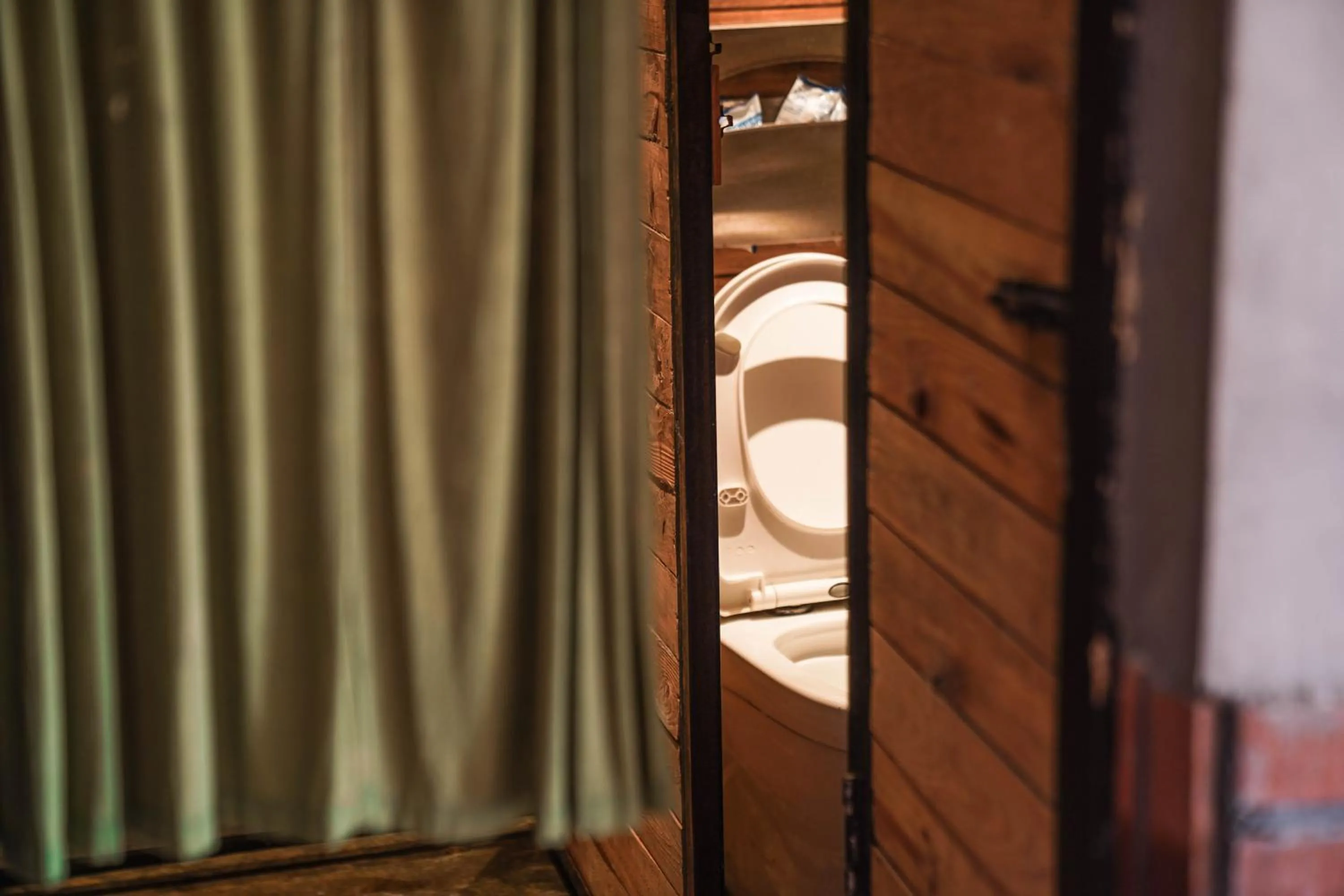 Toilet in Chengdu Mix Hostel