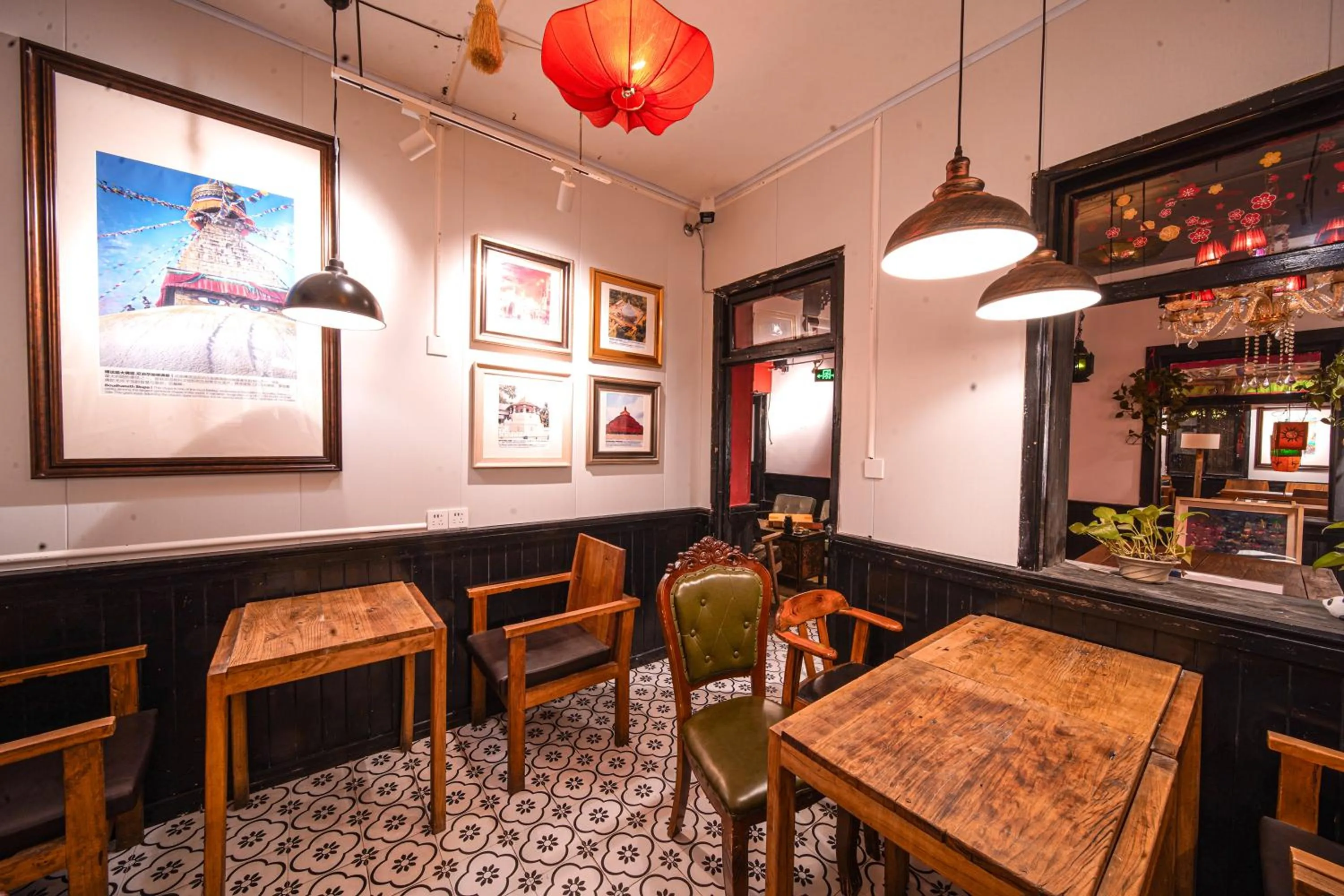 Seating area in POSHPACKER - Chengdu Mix Hostel - Cicada Zen Yard