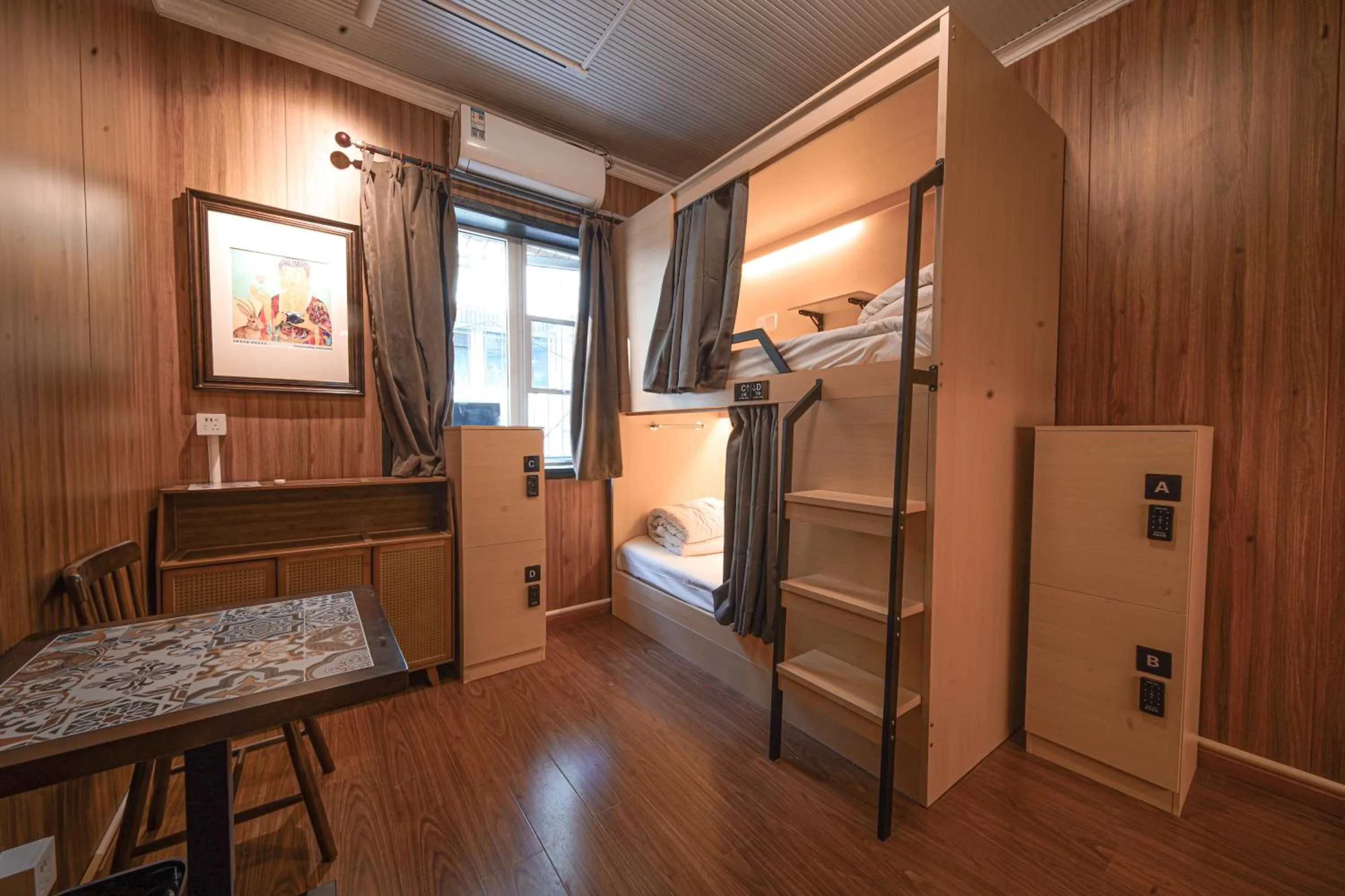 bunk bed in POSHPACKER - Chengdu Mix Hostel - Cicada Zen Yard